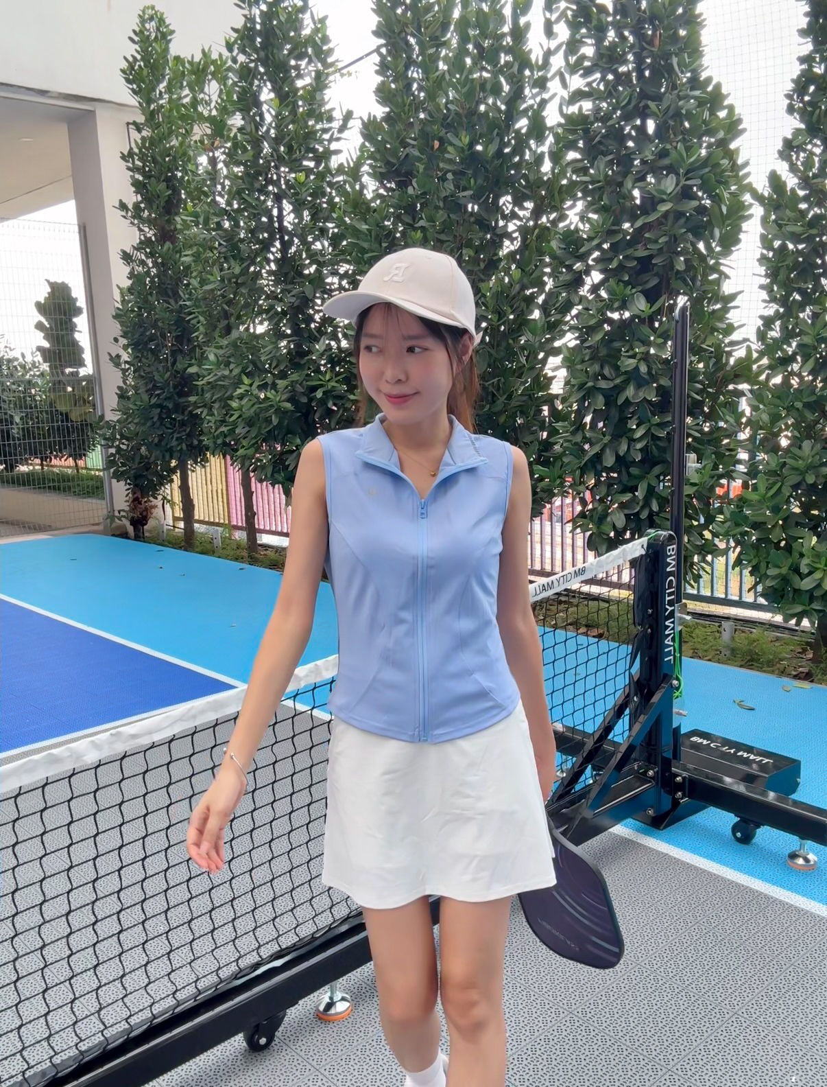 Lululemon 运动风拉链无袖上衣 R3011