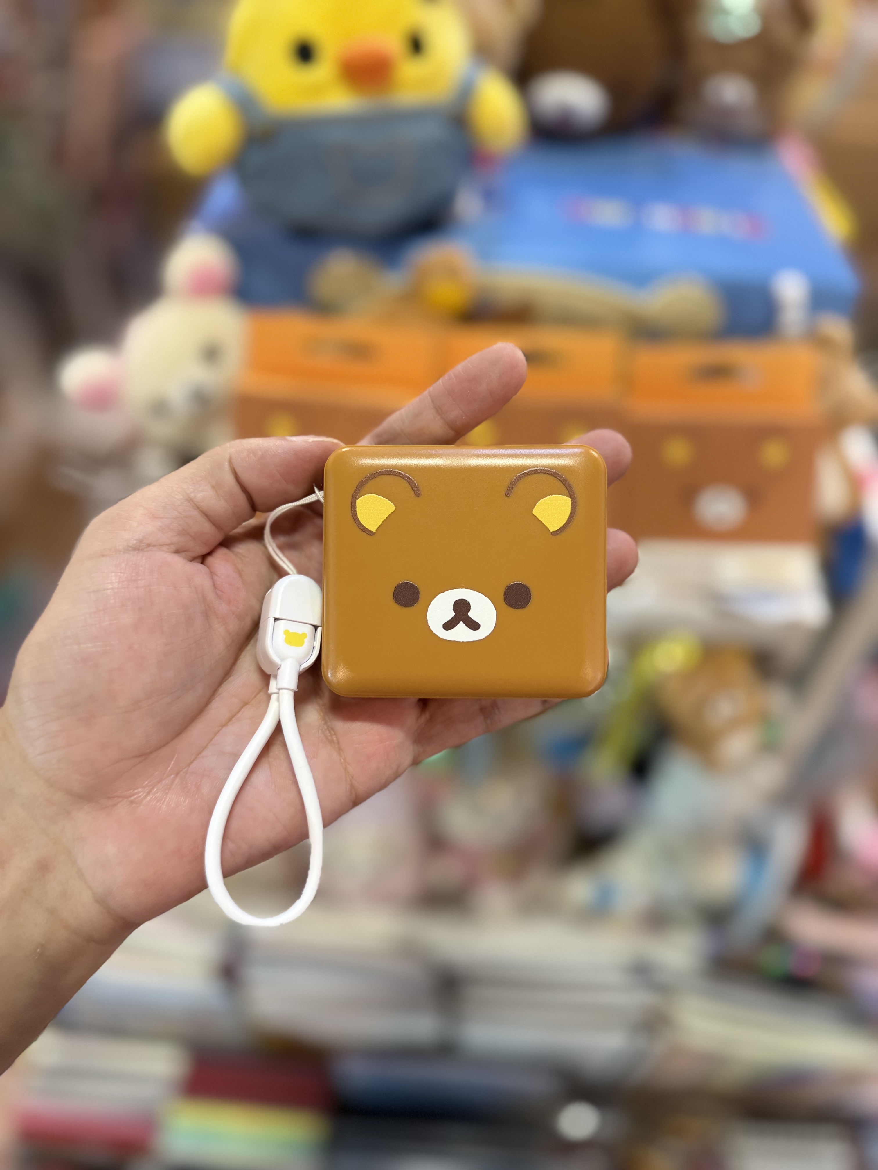 ⭕️留意此商品只能寄香港及澳門地區！ 《現貨》全新韓國限定 Rilakkuma外置充電器。10000mAh