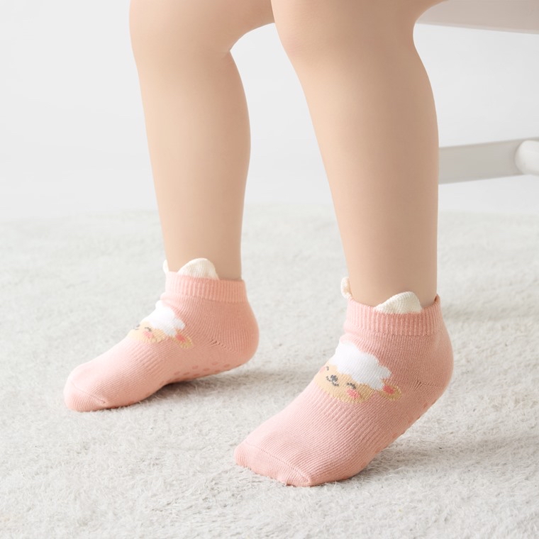 💚預訂 台灣直送💚兩色可愛動物提花防滑短襪三對裝