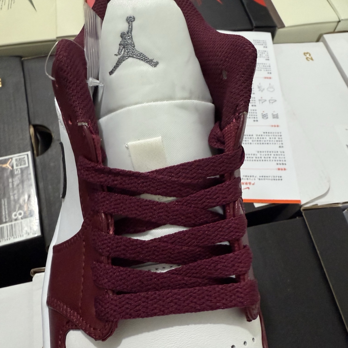 Nike Air Jordan 1 Low 553558-060