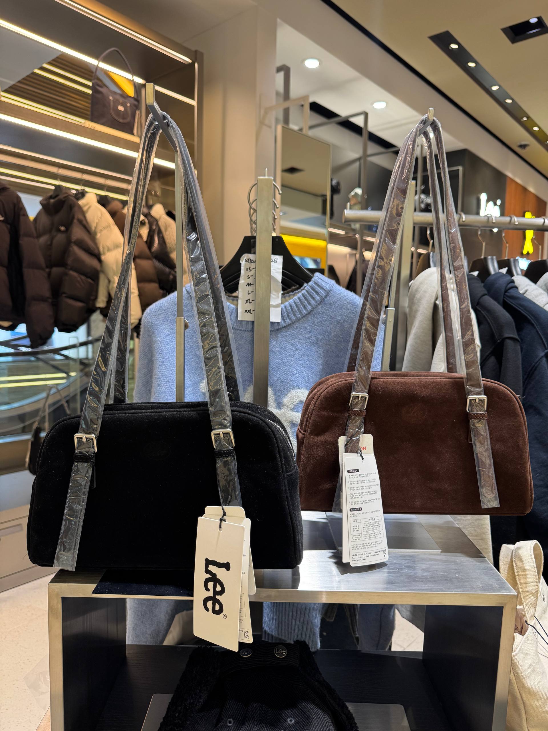 🇰🇷Lee 麂皮单肩包✨