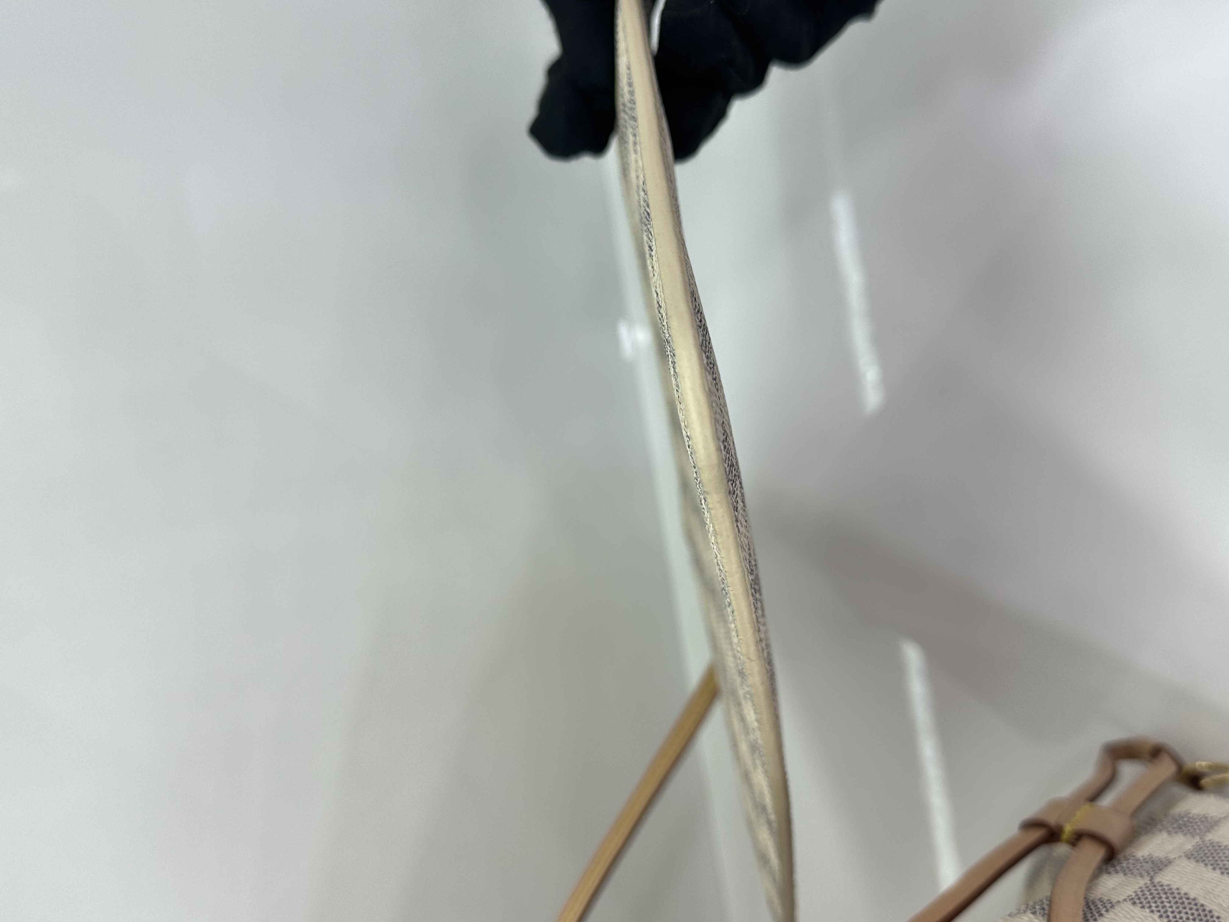 直播貨品 |  [1個-$100 2個-$300］KK09