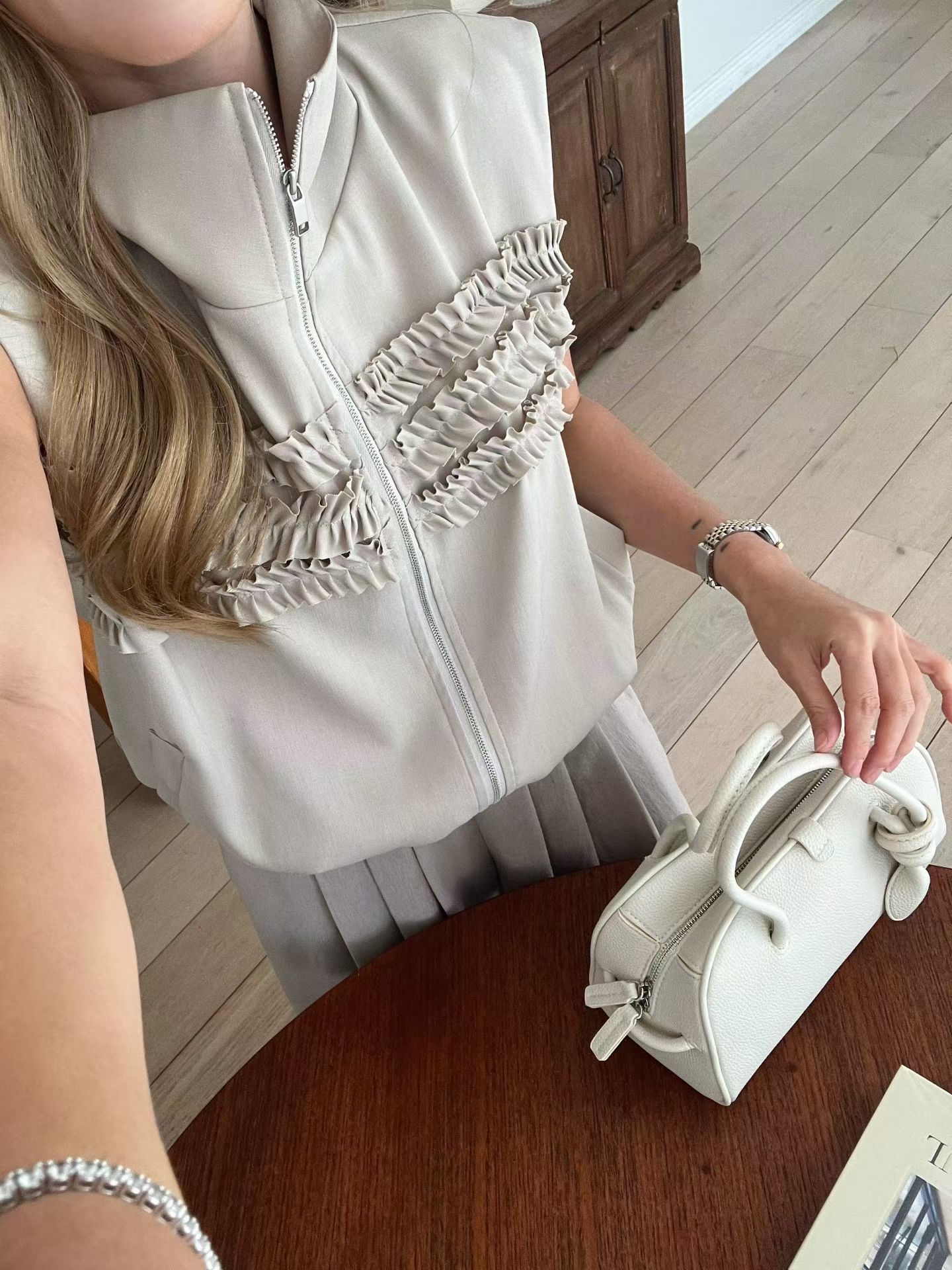 B14 高領拉鍊短版背心