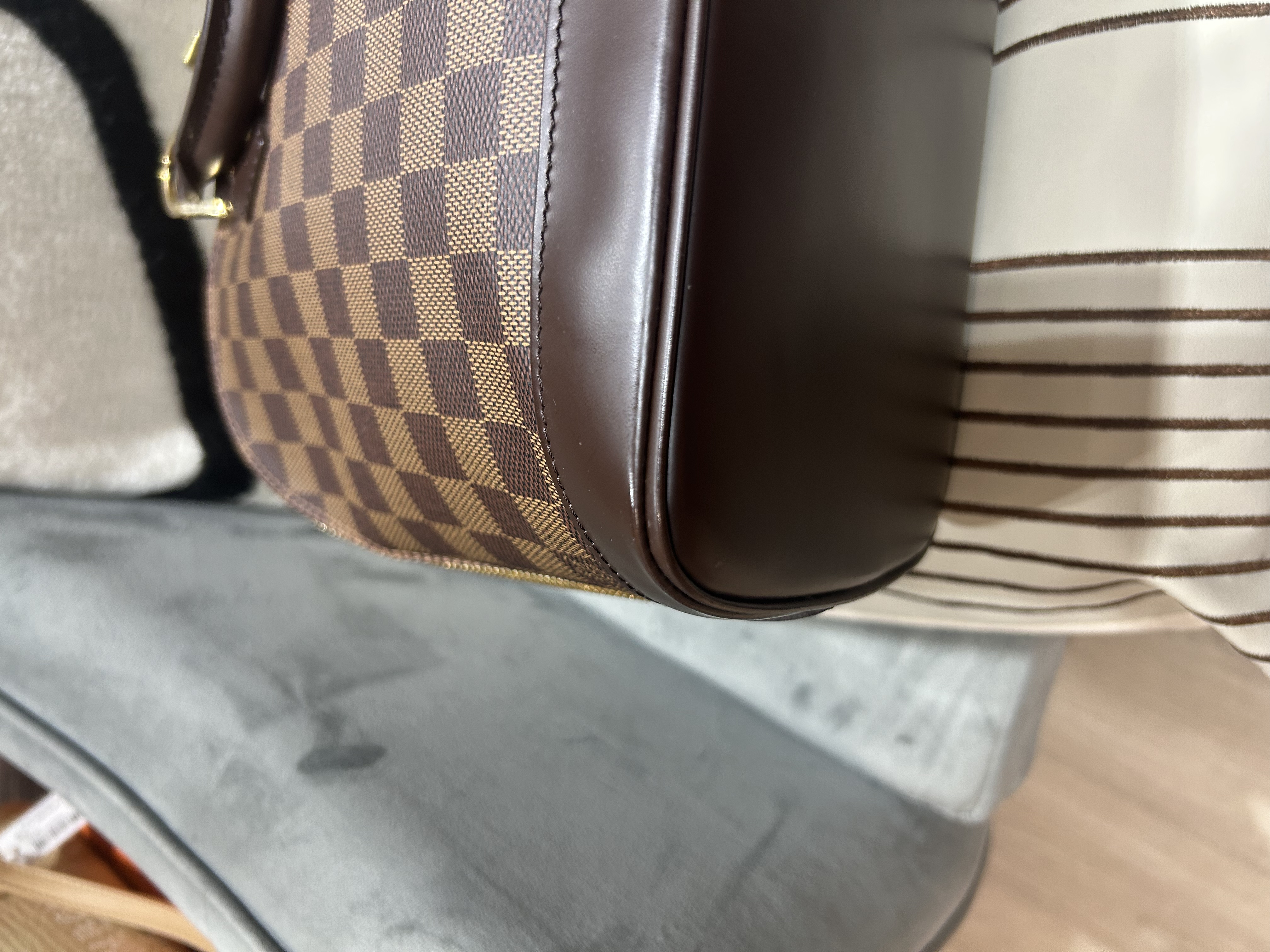 LV Alma PM Damier 100%Authentic, 98%New ☑️Dust bag