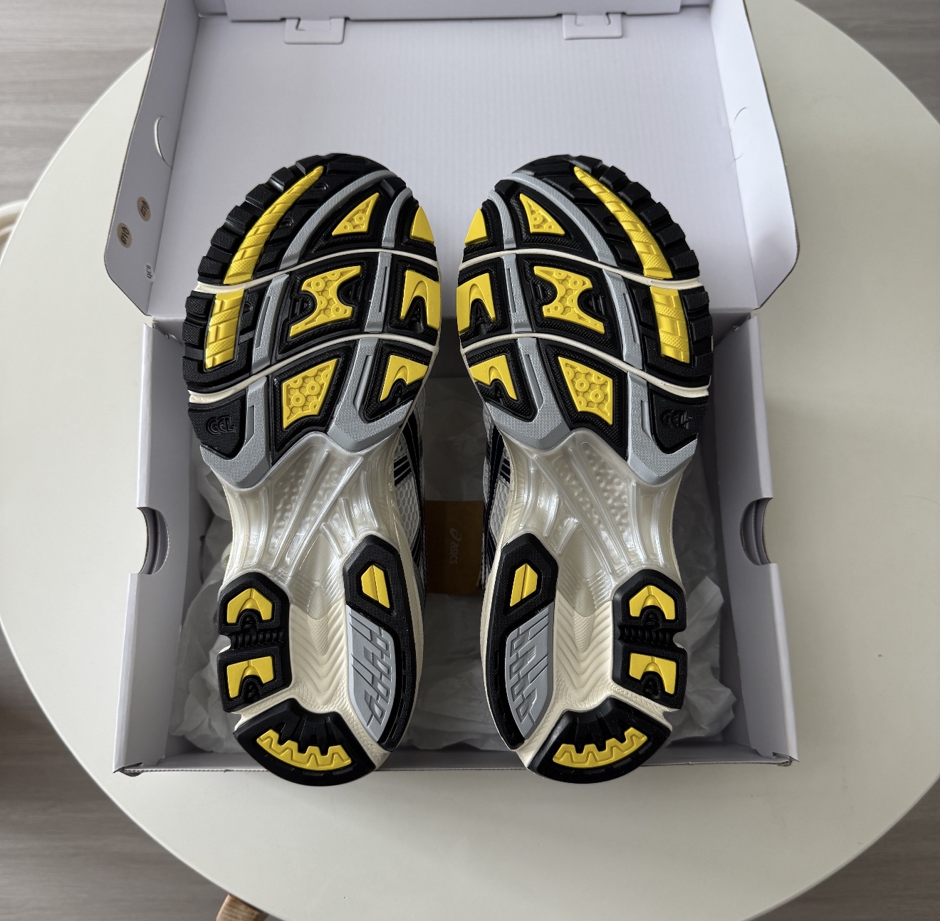 1203A961-100 JJJJound x Asics Gel-Kayano 14  White Black 1203A961-100