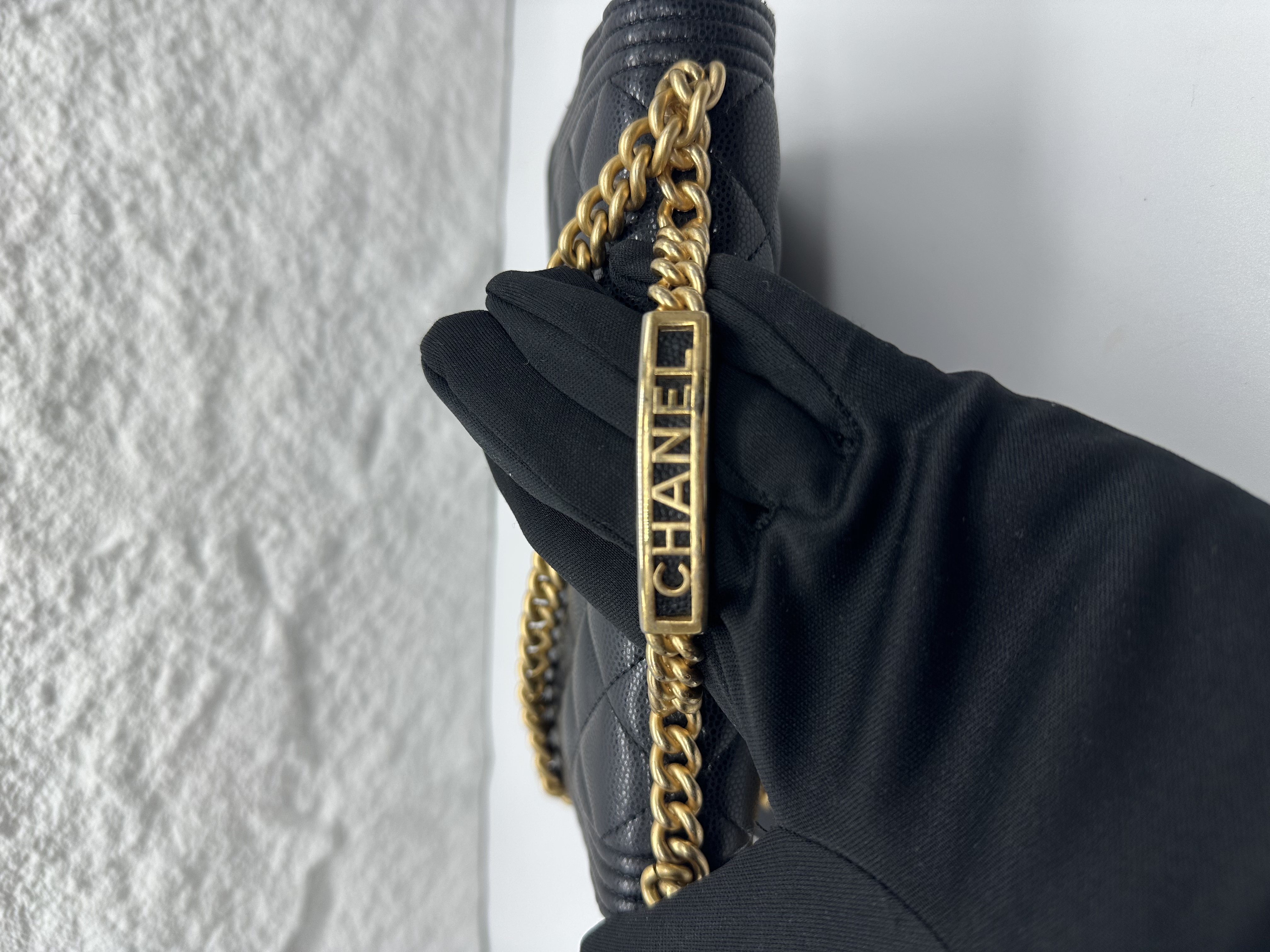 Pre-owned CHANEL Caviar Boy Wallet On Chain