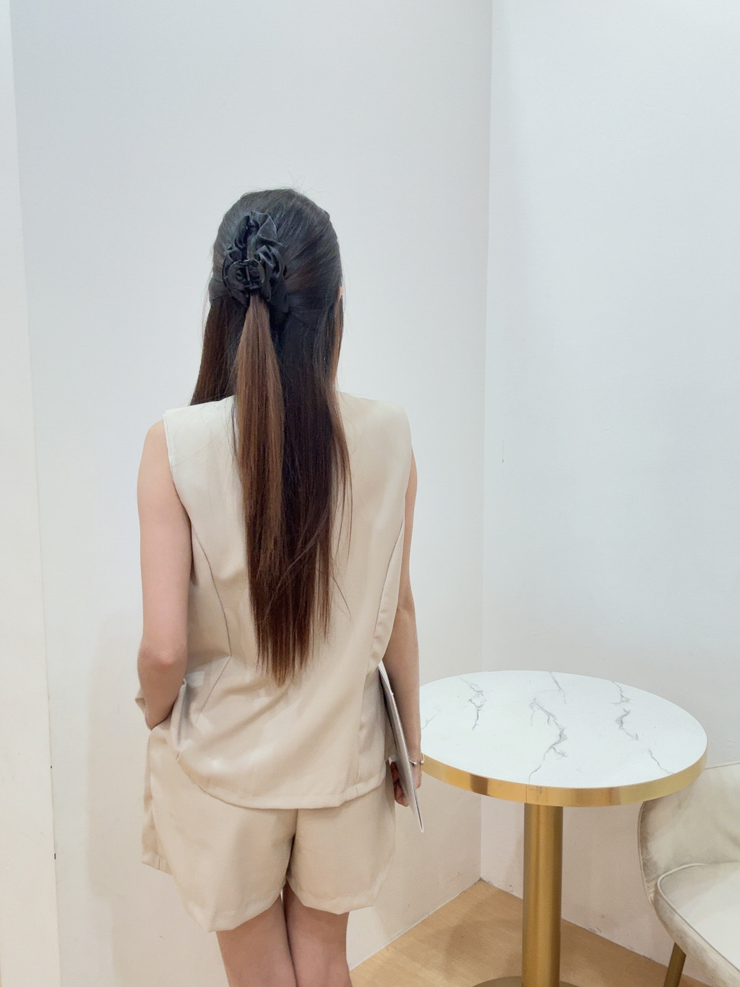 气质老钱风无袖西装上衣+高腰短裤两件套装 R3193