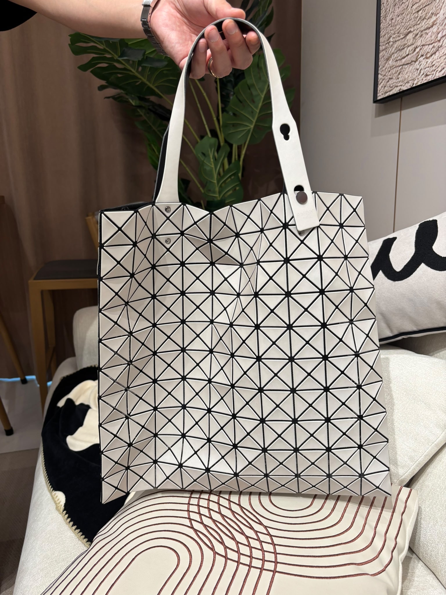 Issey Miyake Bao Bao Tote Bag 100%Authentic, 99%New ✅Dust bag