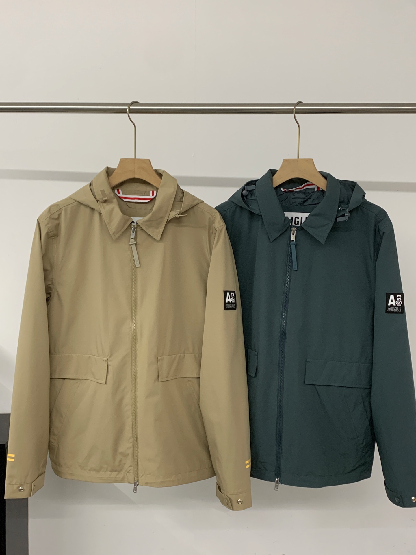 法國 AIGLE 防風防雨連帽拉鍊外套