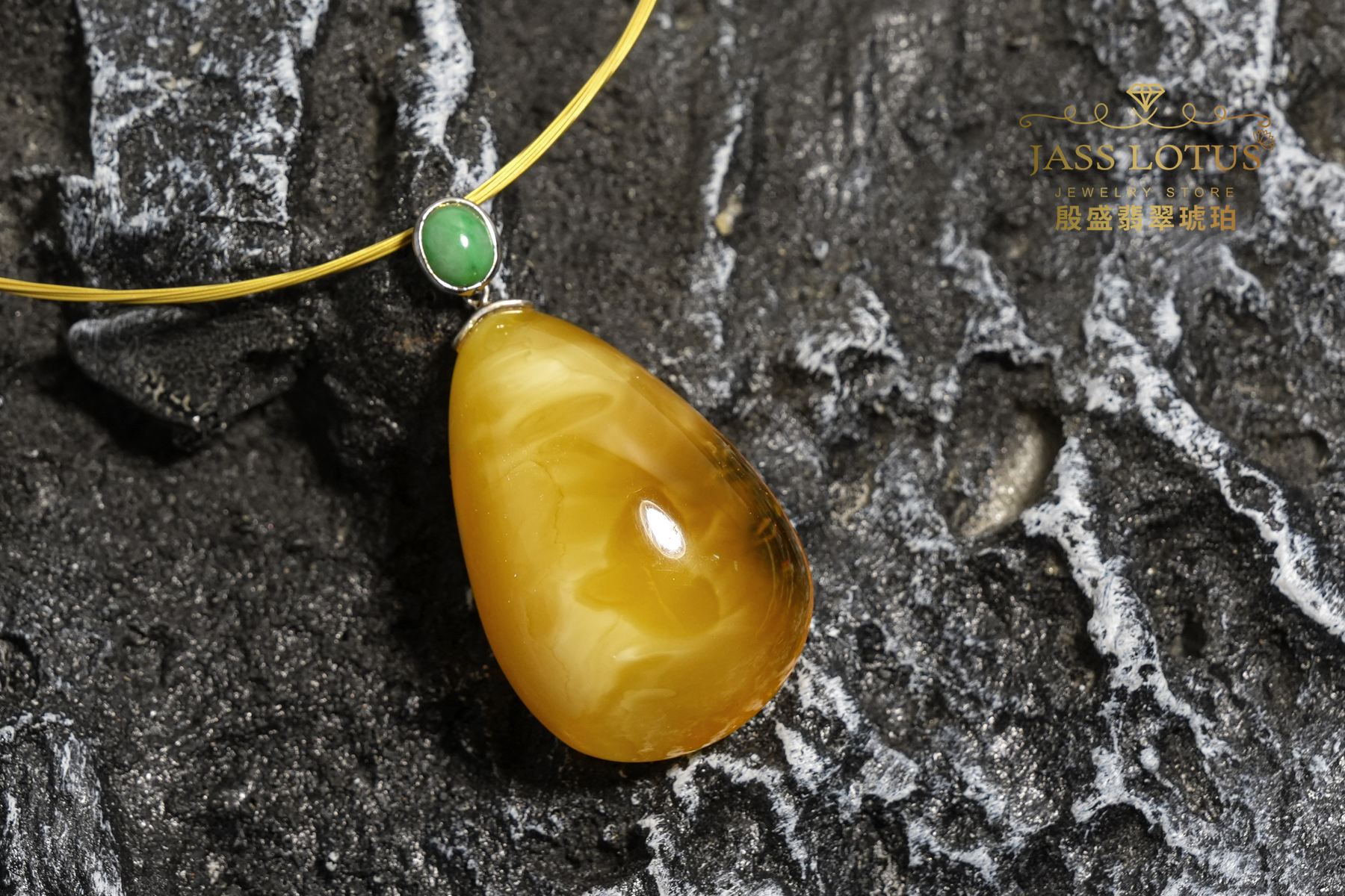 S925配A玉翡翠蛋面扣/俄羅斯白花溶洞蜜蠟水滴形吊墜