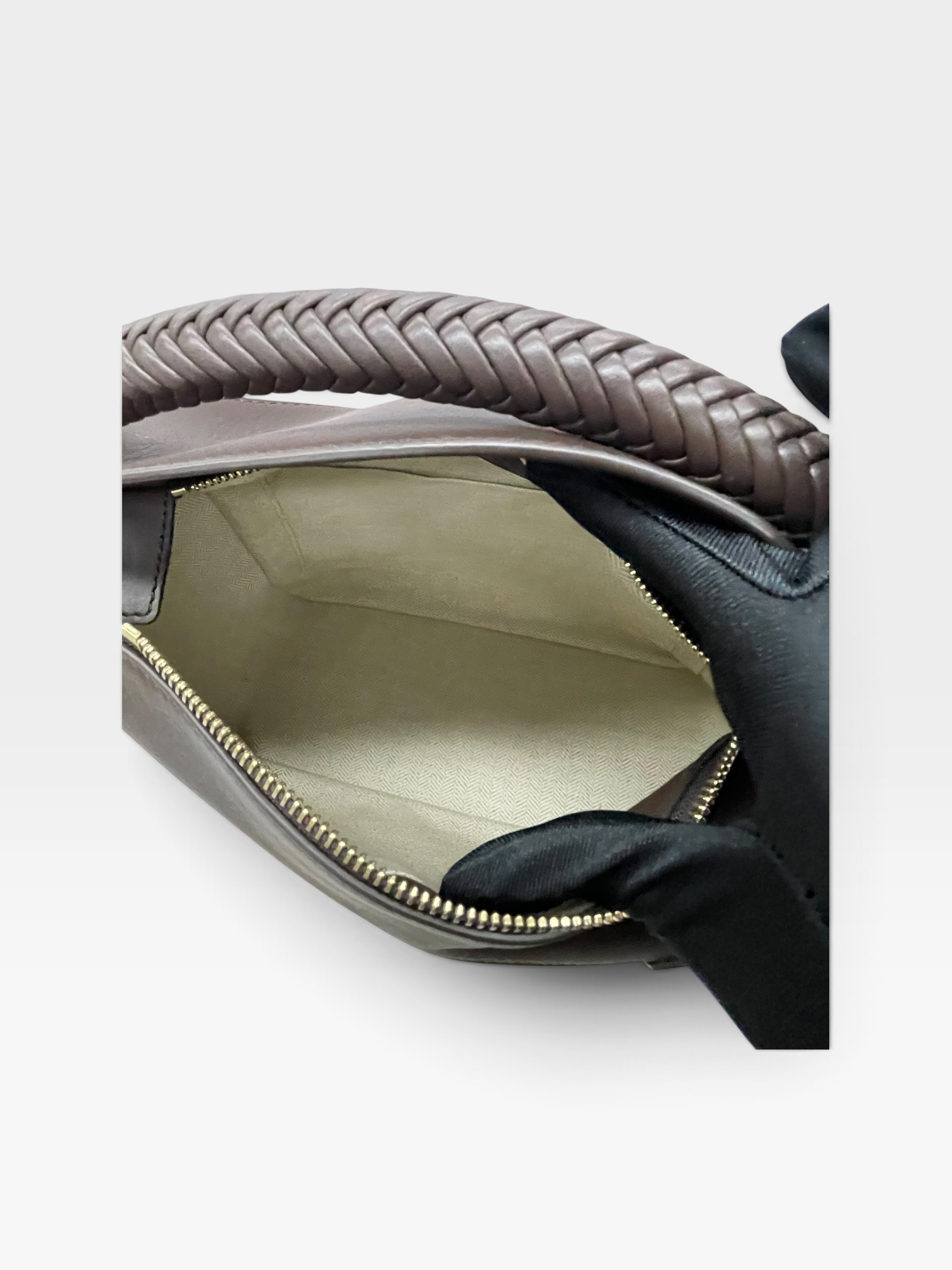 Pre-Owned LOEWE Puzzle Bag / Product Code: K090414