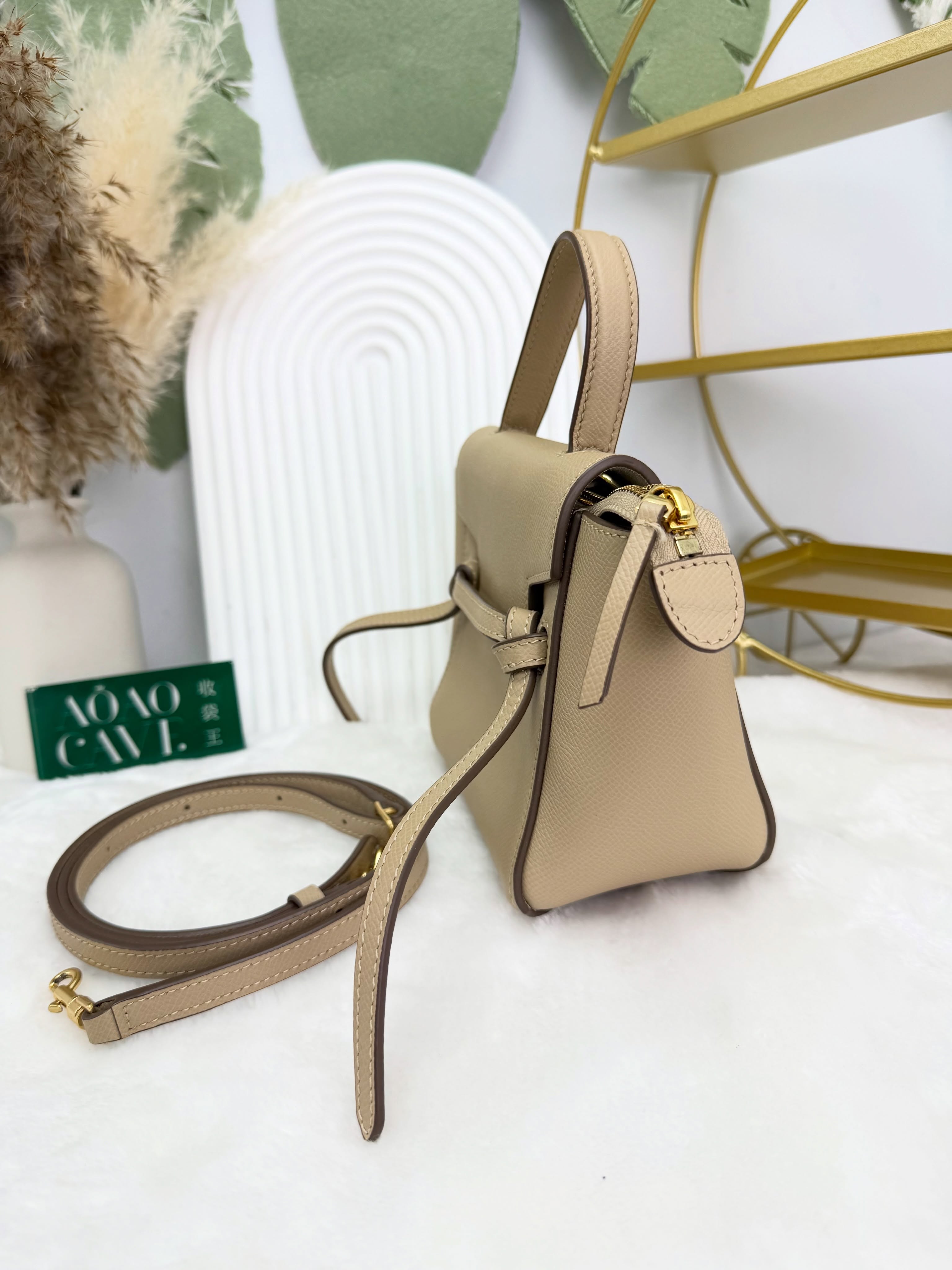 Celine👜 PRE OWNED 🛍️奶茶色Nano belt bag 有塵袋