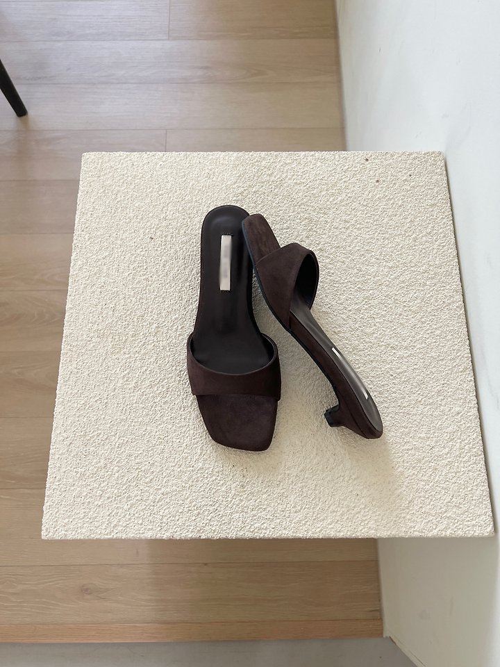 Suede Open-toe Sandals (3 colors)