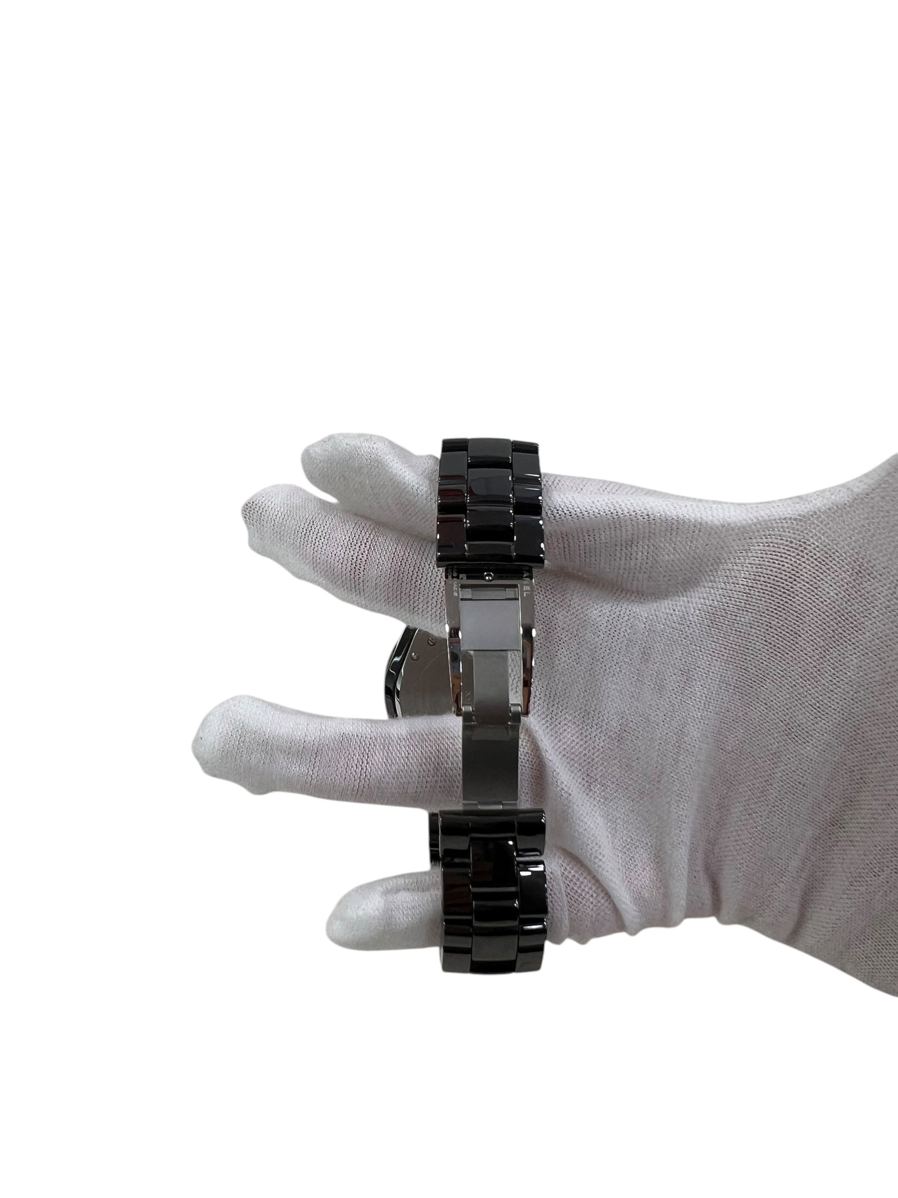 Pre-Owned CHANEL J12 Watch / Product Code: 063020