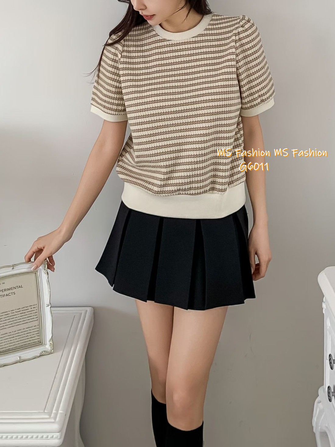 G6011 韓國🇰🇷靚色橫間top