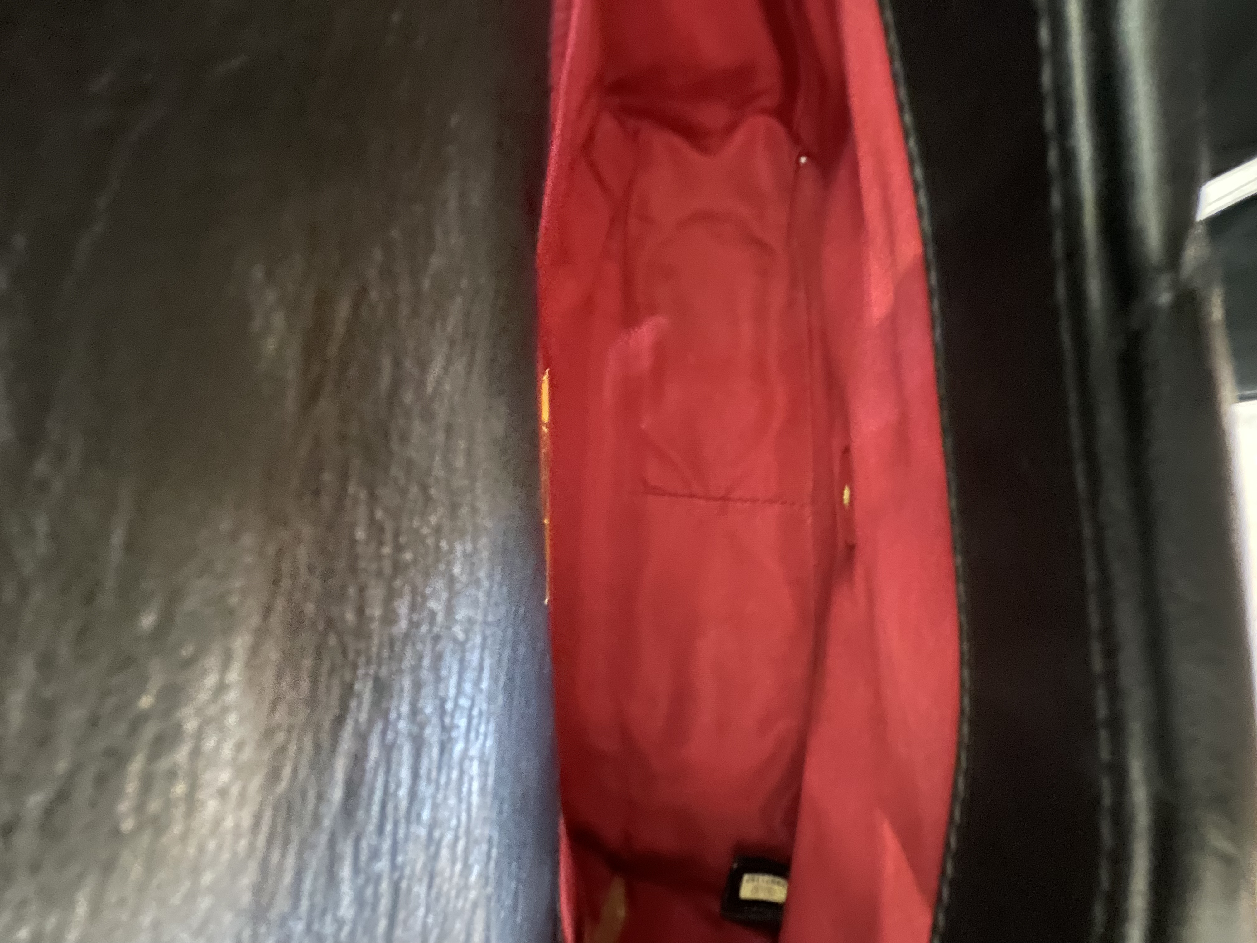直播貨品 |  [1個-$100 2個-$300］JJ02