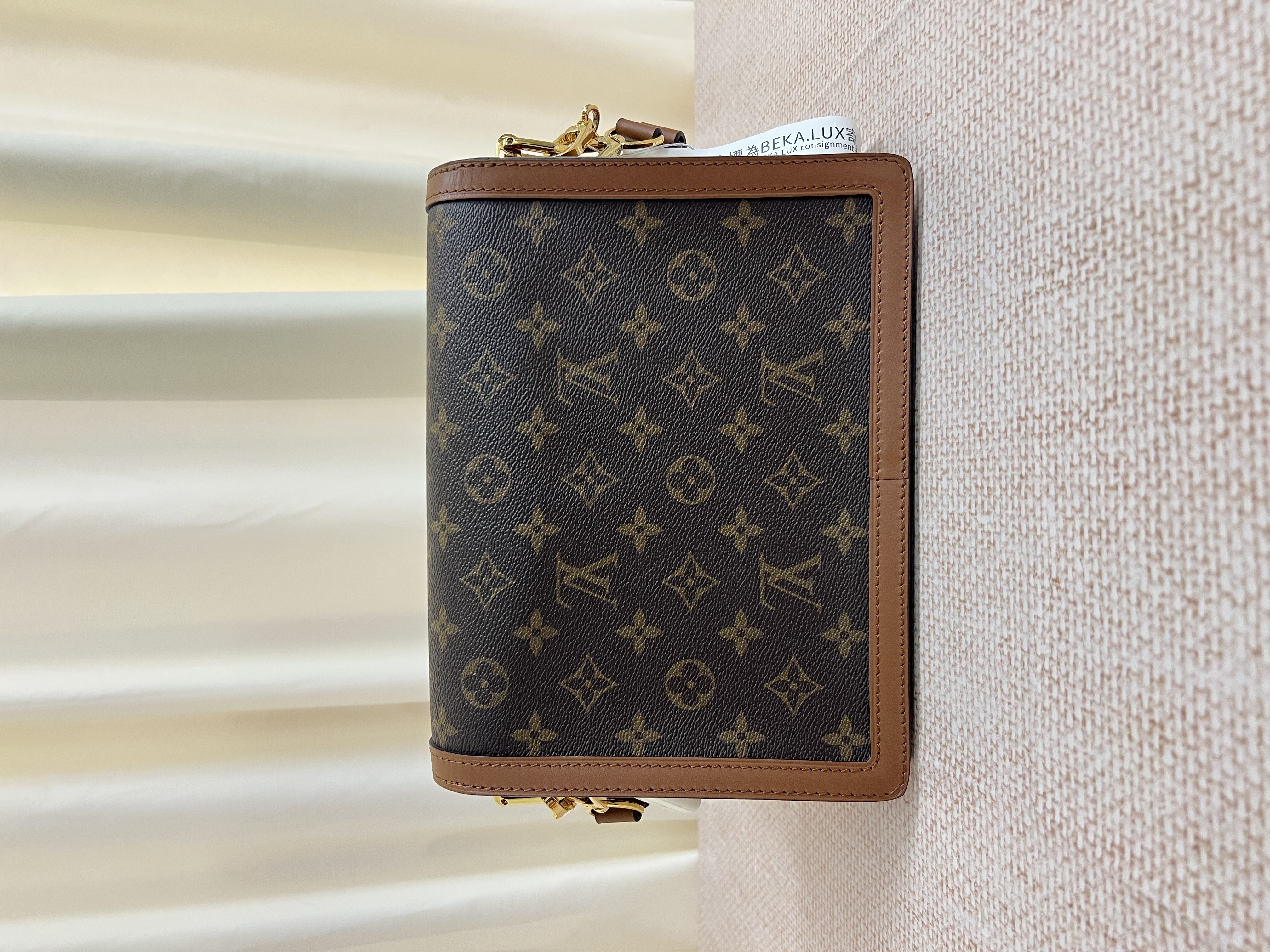 Pre-Owned Louis Vuitton Monogram Reverse Dauphine MM / Product Code: 25121609