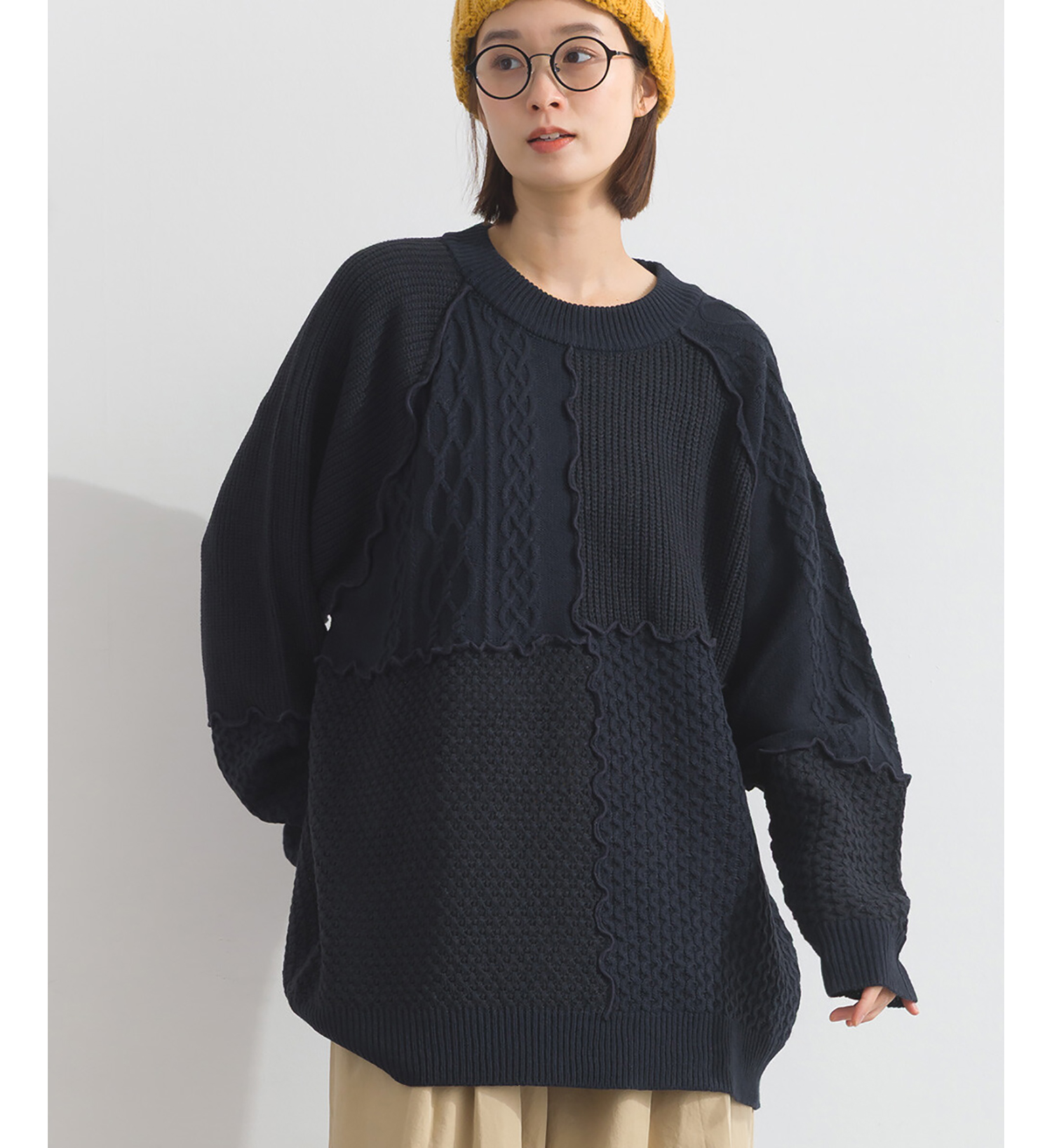 LP - 木耳邊拼貼冷織毛衣 (黑色)