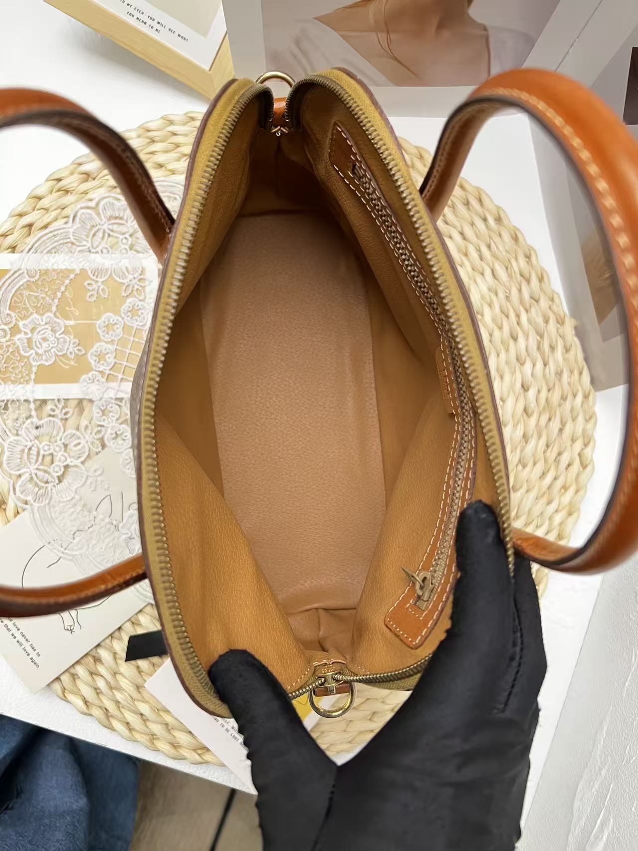 Celine Vintage Macadam Canvas Bolide Bag（揹帶款）