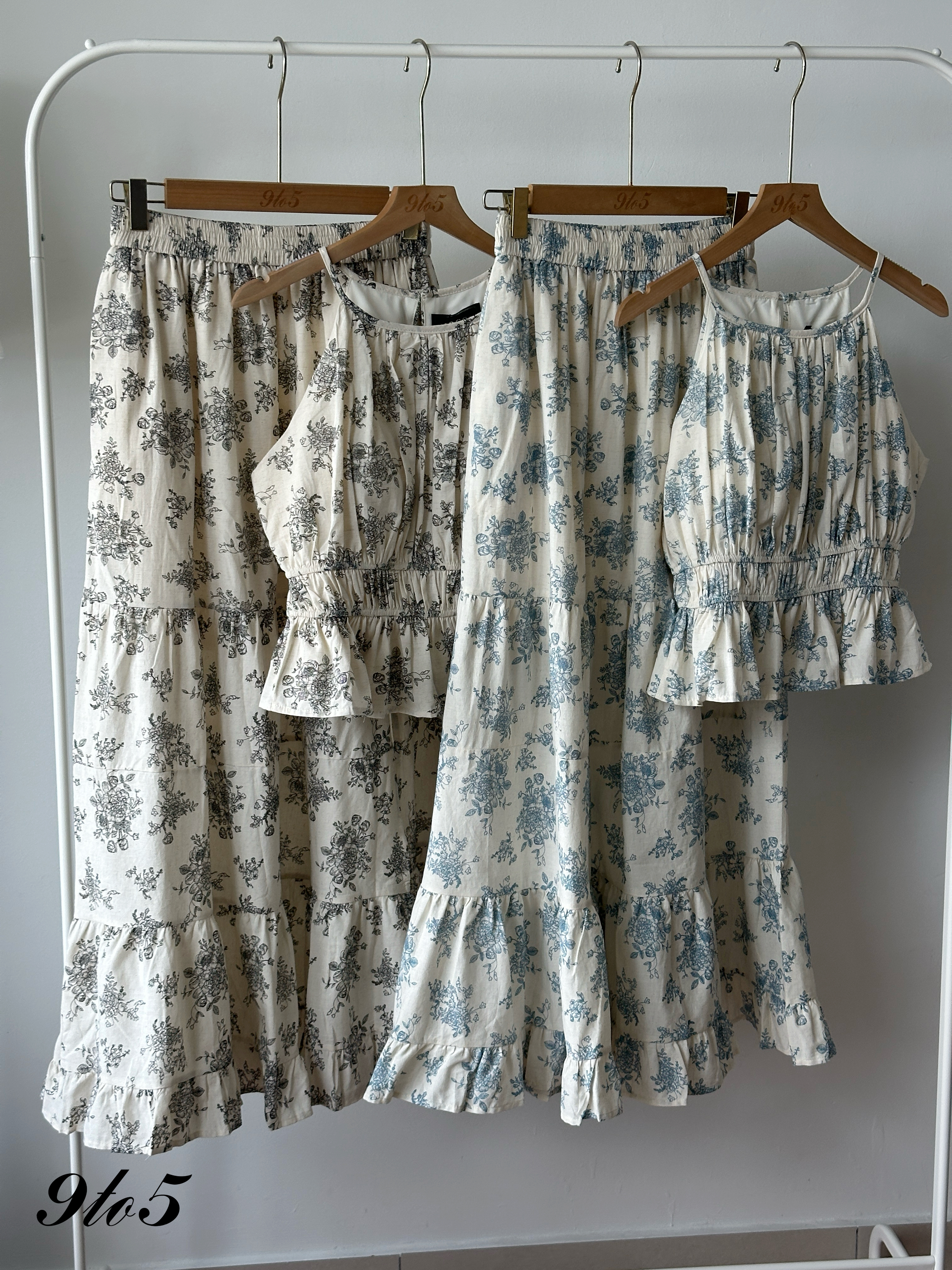 D2361 Floral Matching Set - Black & Blue