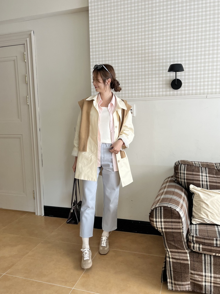 Stripe-Lined Relaxed Trench Coat (Cream)