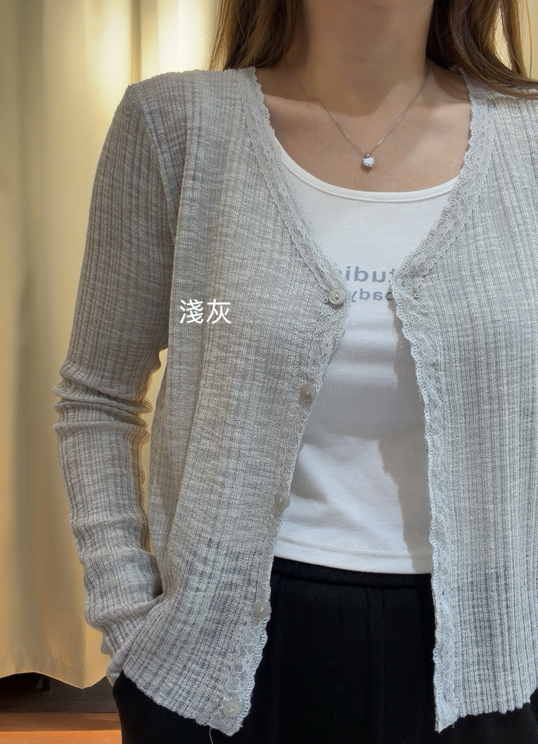 蕾絲邊針織薄外套