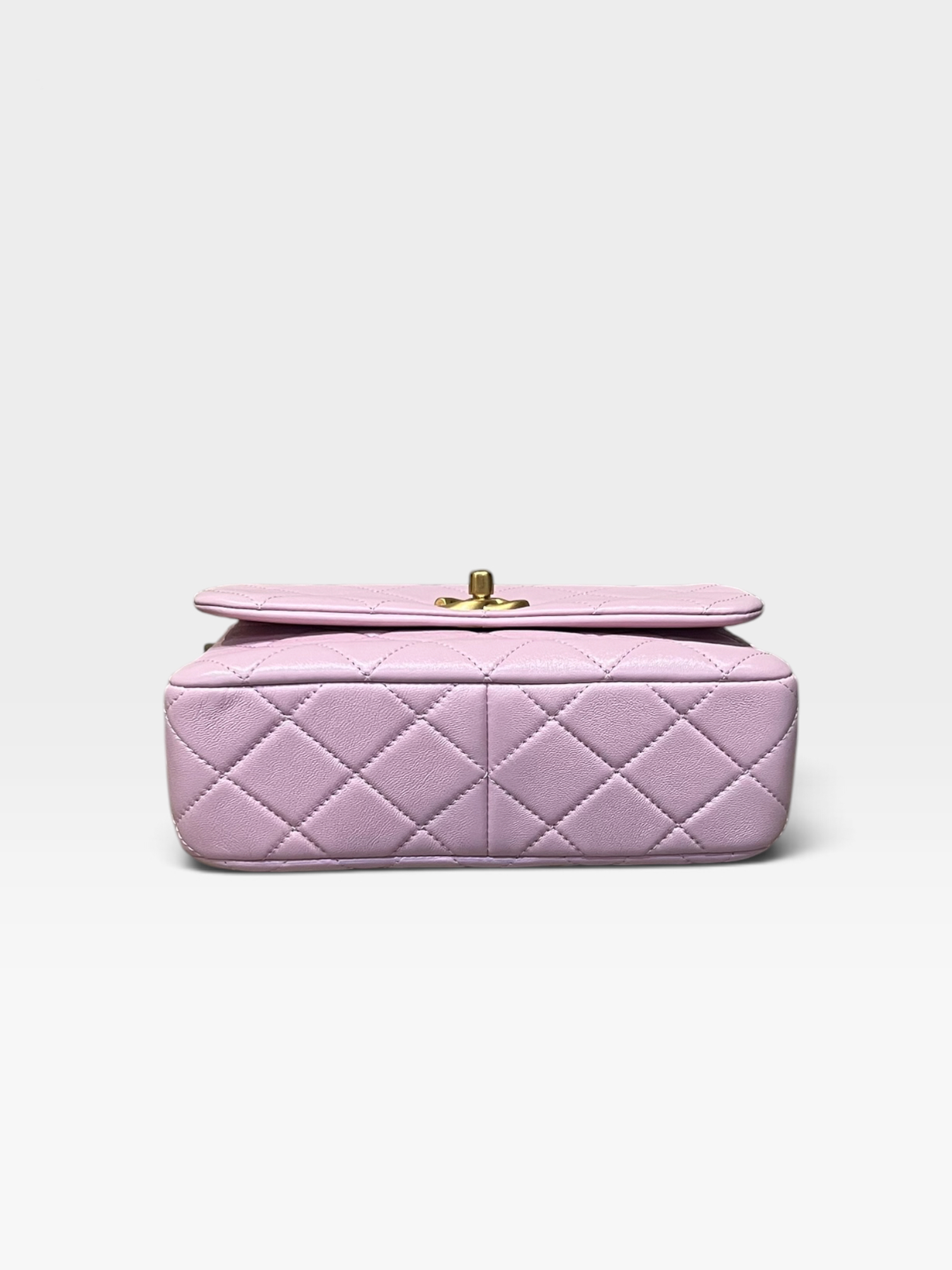 Pre-Owned Chanel Pink Quilted Calfskin/K9903