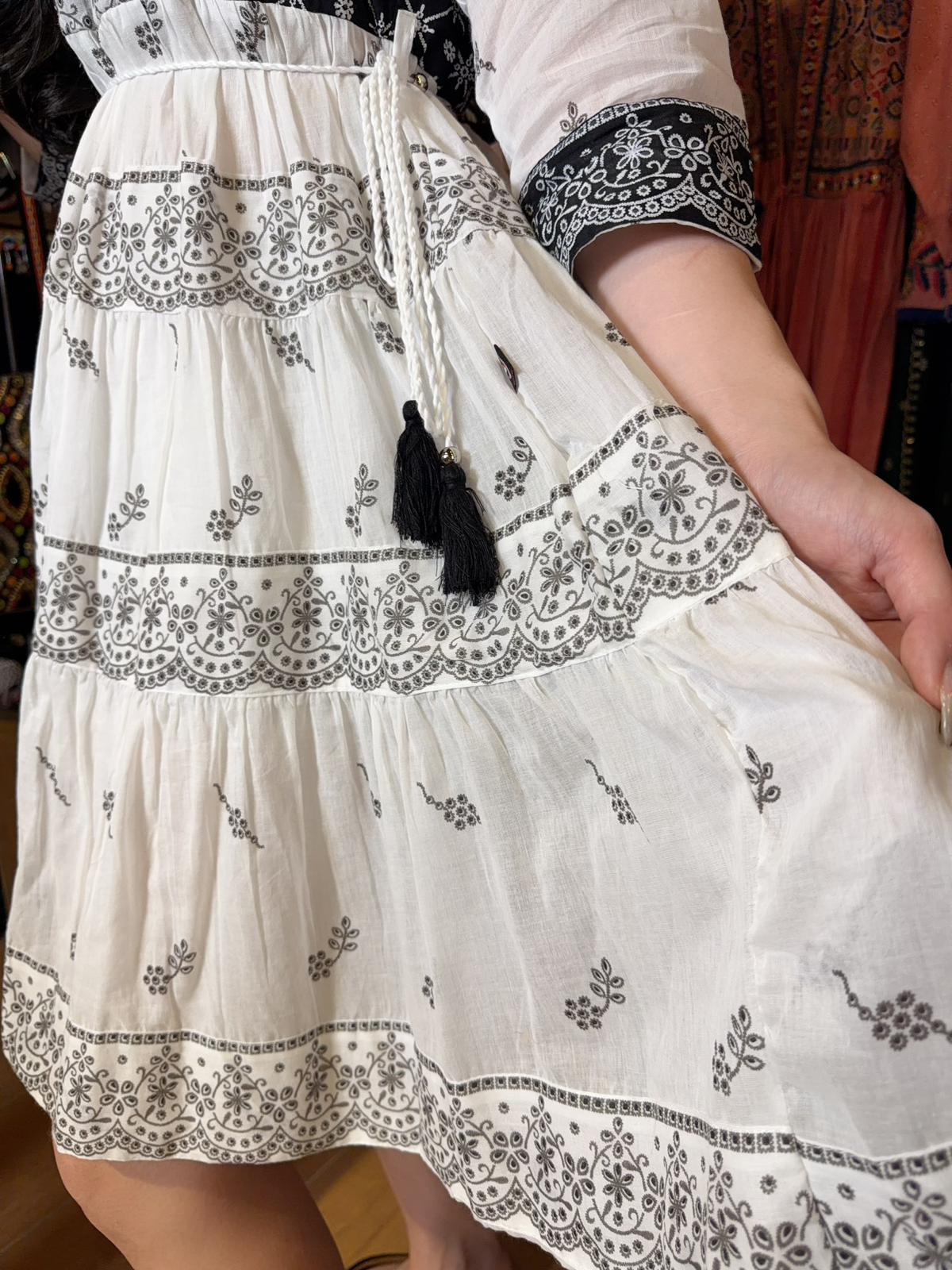 Black BB Cotton 3-Tier Cake Short OP 35.5" #1372