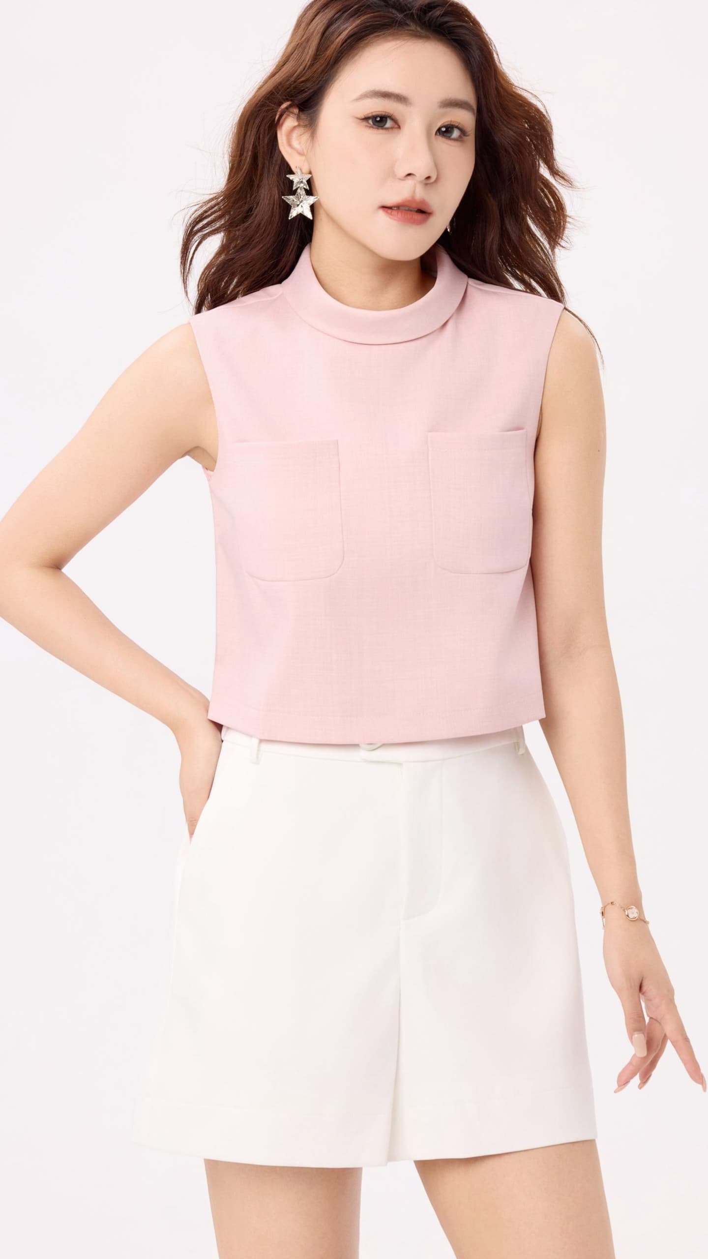 10141337 Soft Sculpt High-Neck Top