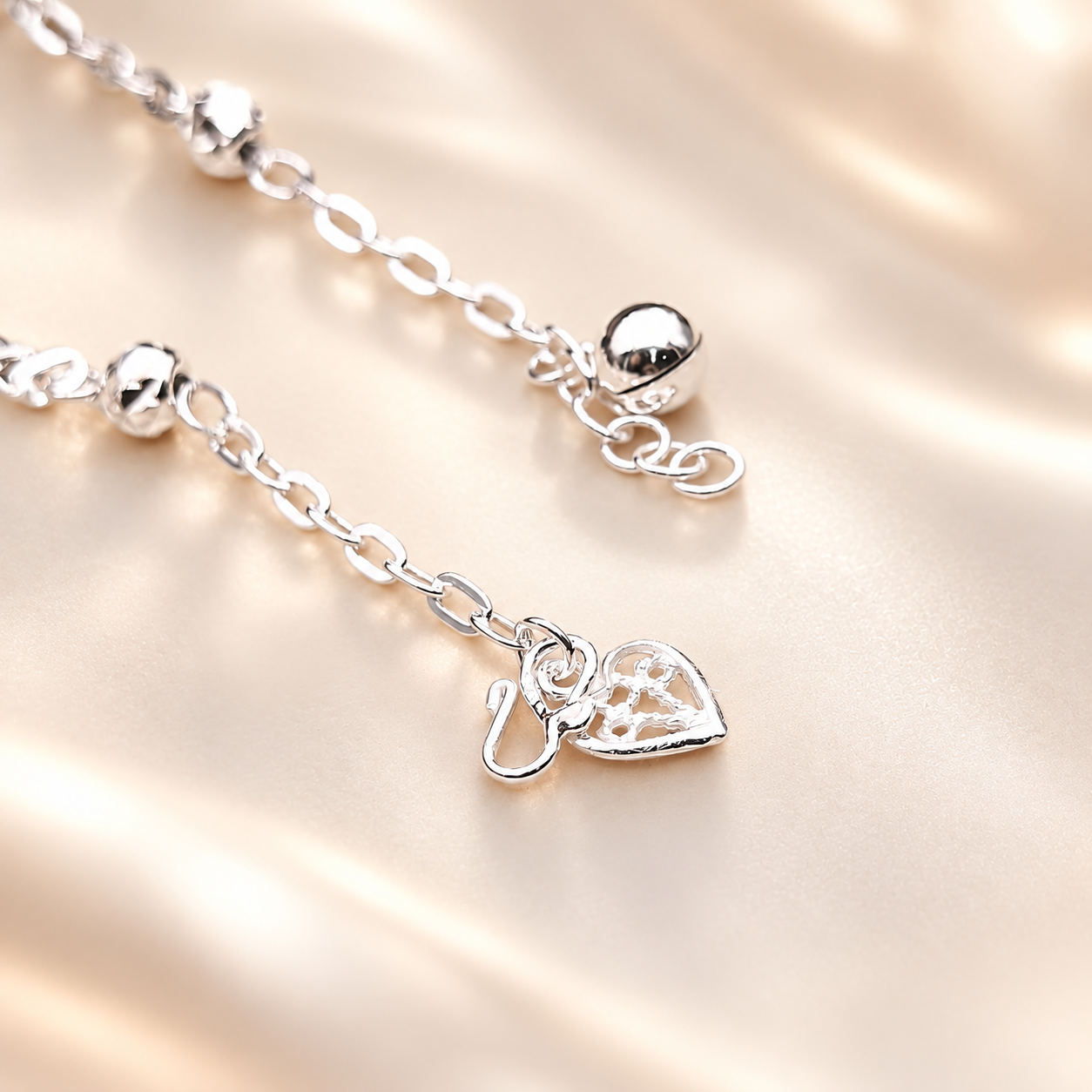 LB2386 Paper Clip + Diamond Cut Beads Bracelet