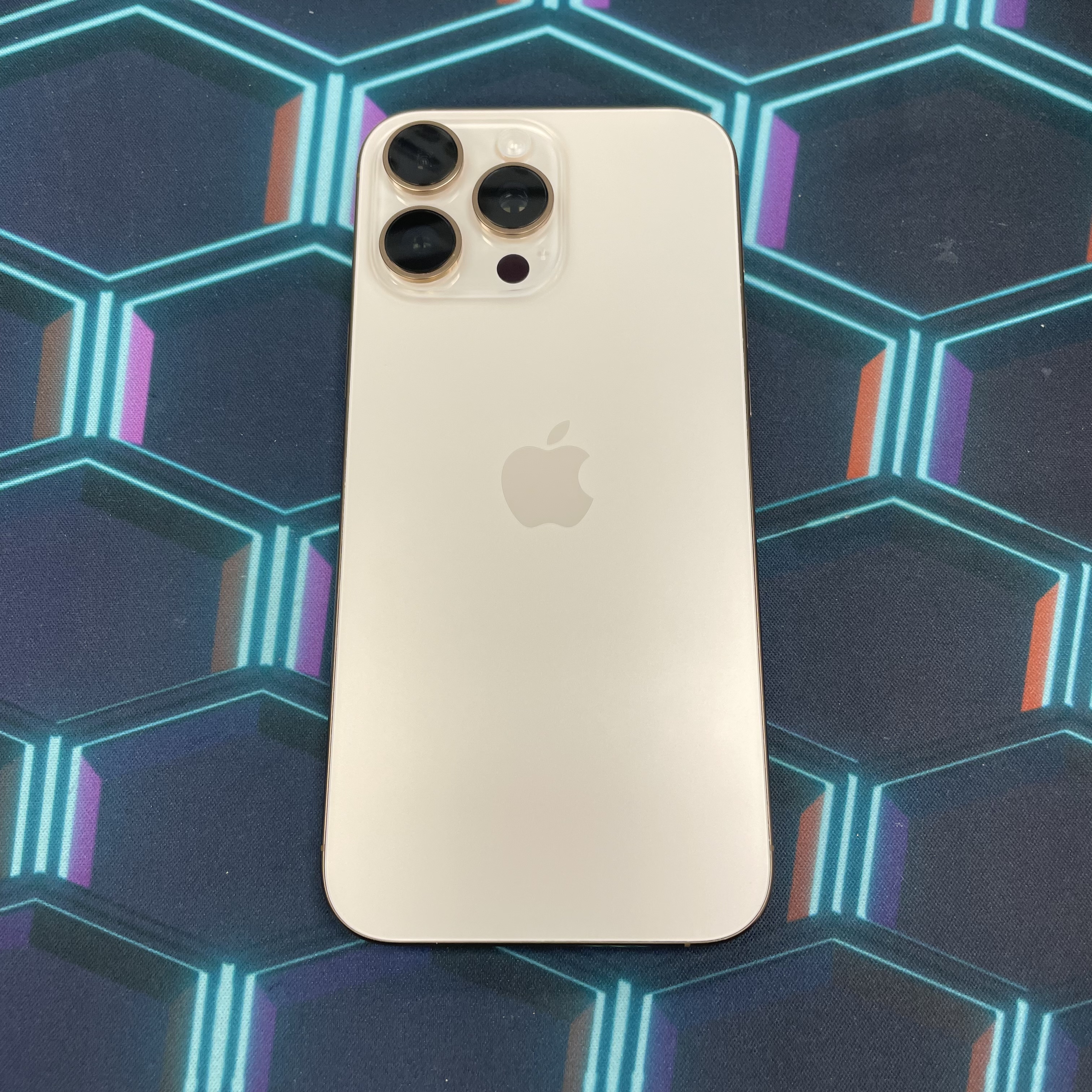 *6446 16 pro max 完美機 256GB 電95 沙色 gold