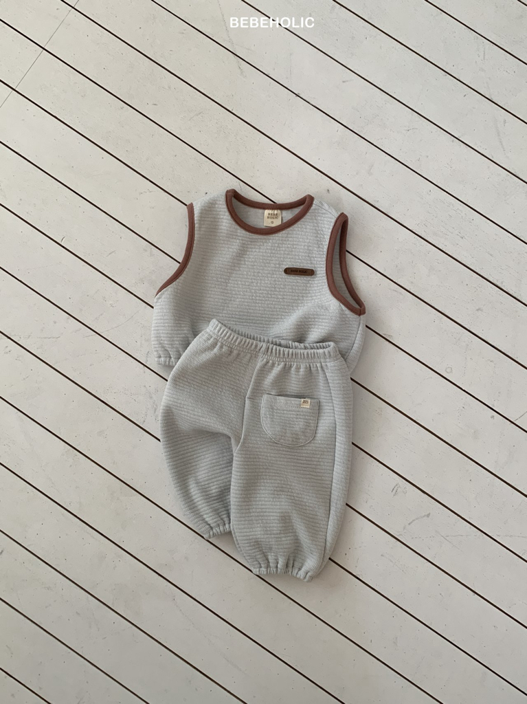 🌸預訂 韓國直送🌸🇰🇷BEBEHOLIC兩色皮革章撞色背心上下套裝