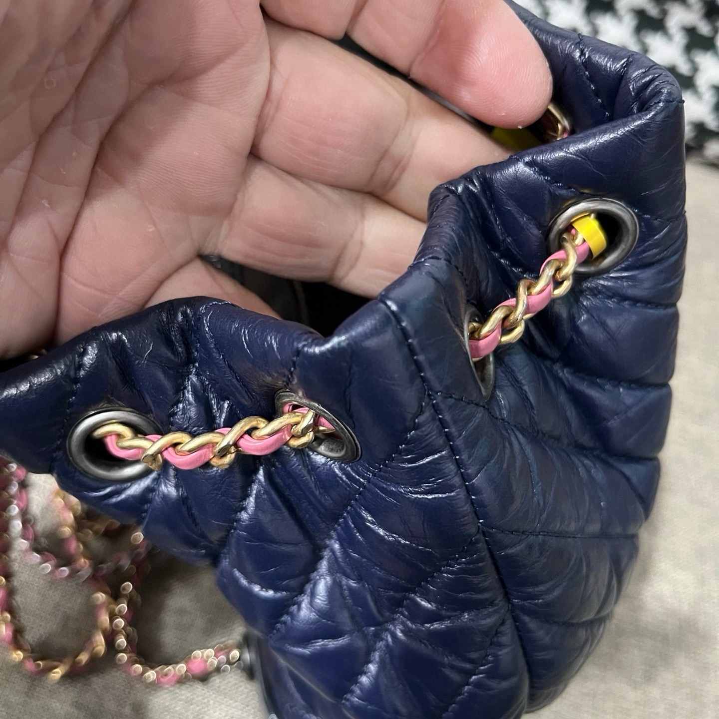 【預訂貨品】Chanel V紋流浪書包