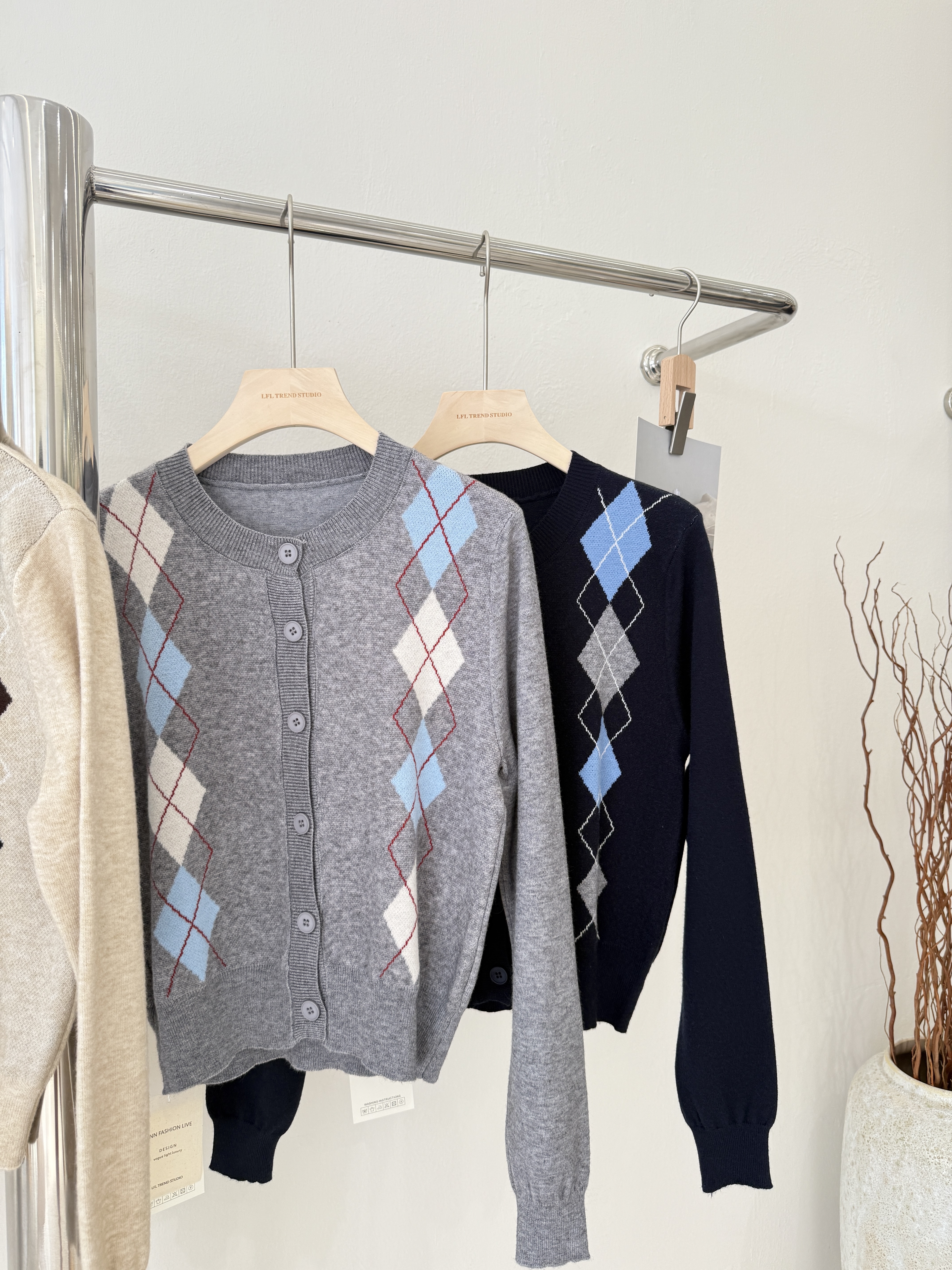 6834 韩系学院风菱形格撞色长袖