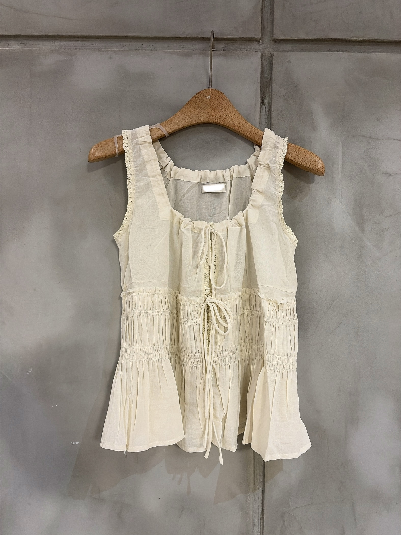 摺摺details vest 