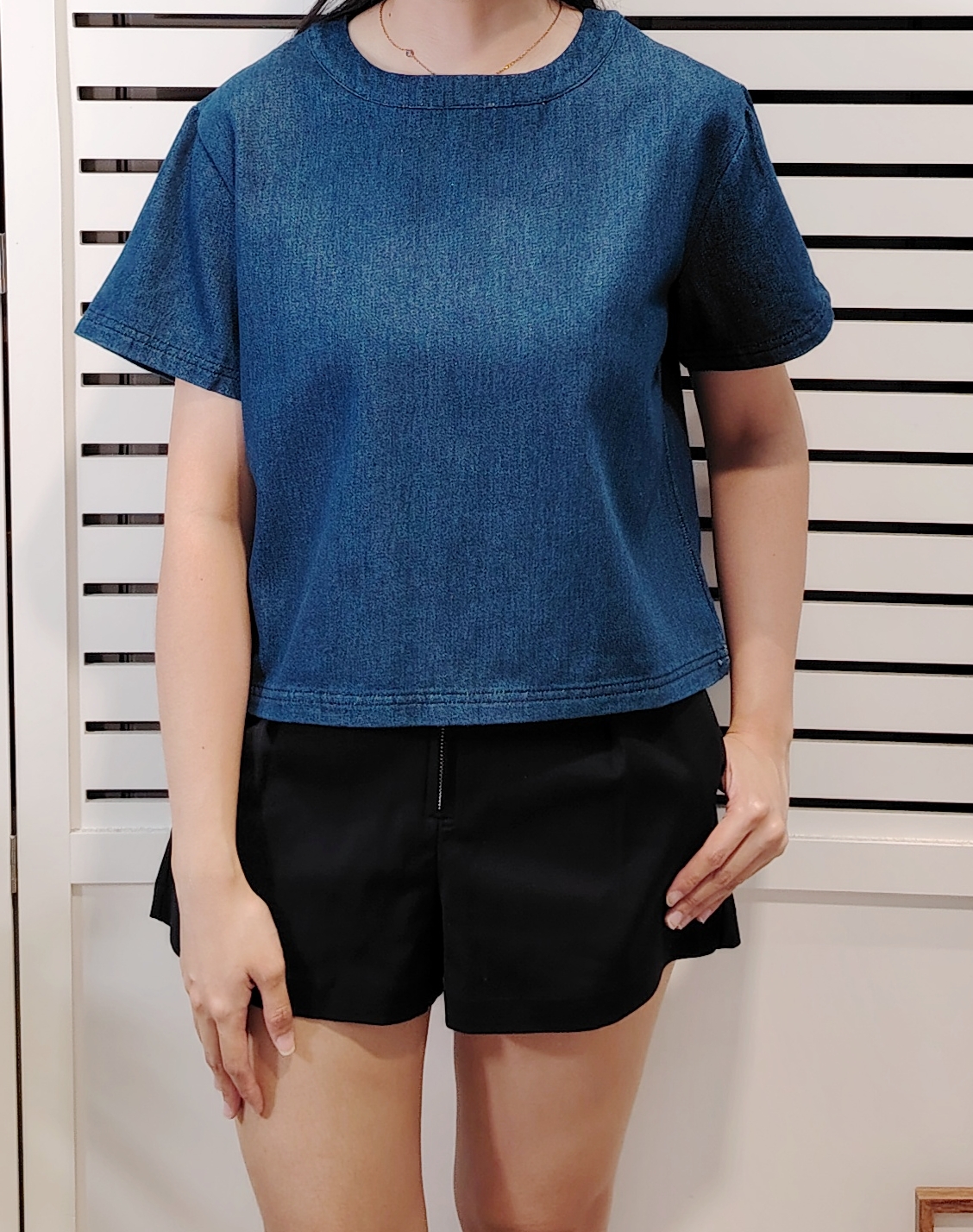 LY616 Denim Round Neck Zipped Short Sleeve Top