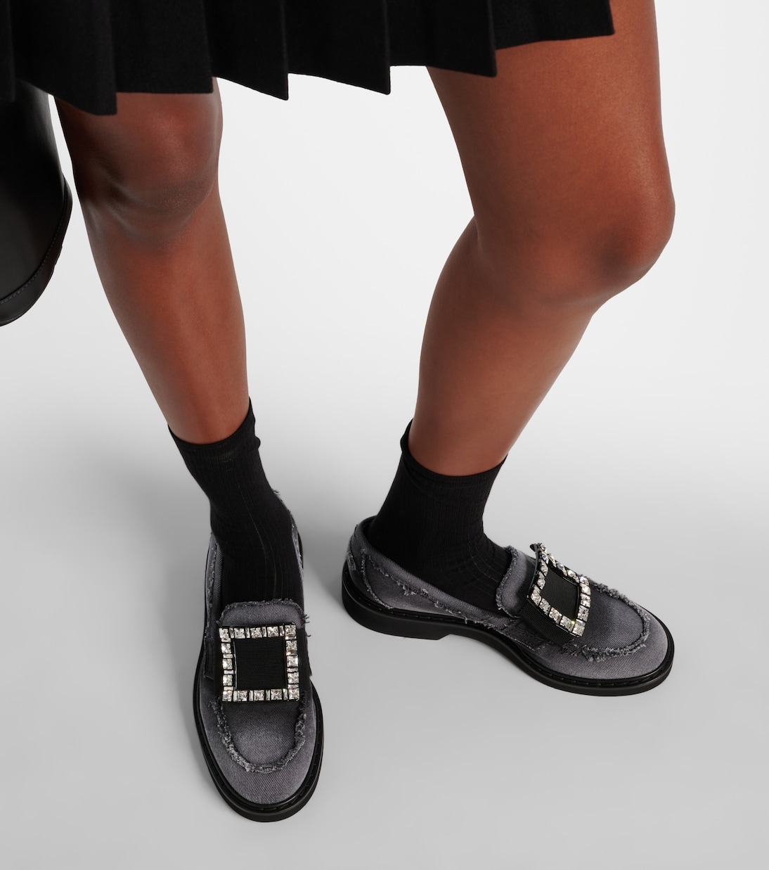 斷碼超級優惠✨訂貨📮RV 閃石流蘇邊鑽扣loafer  Size 35.5 36 36.5