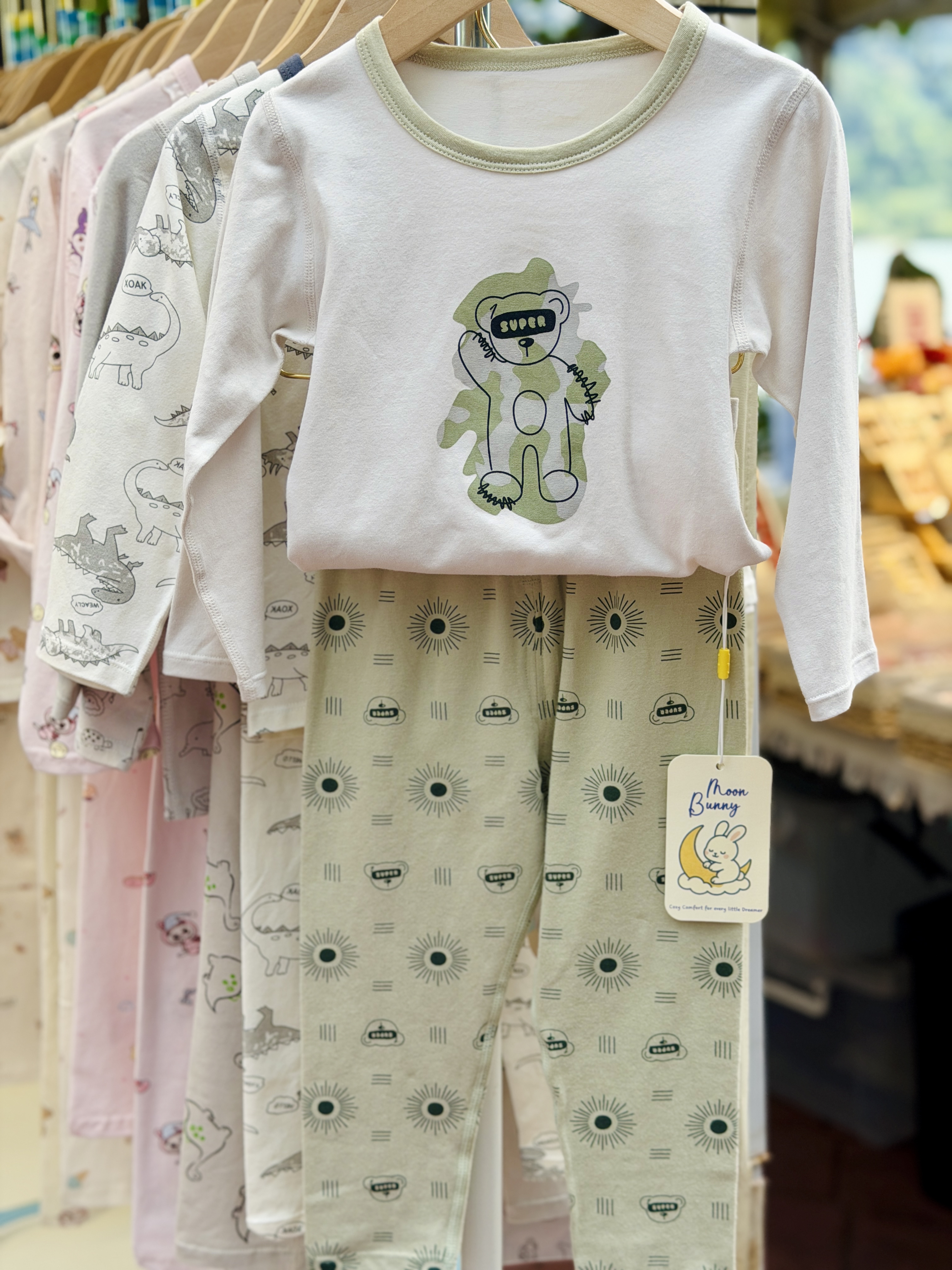 36100716 PJ Green Punk Bear (AB)