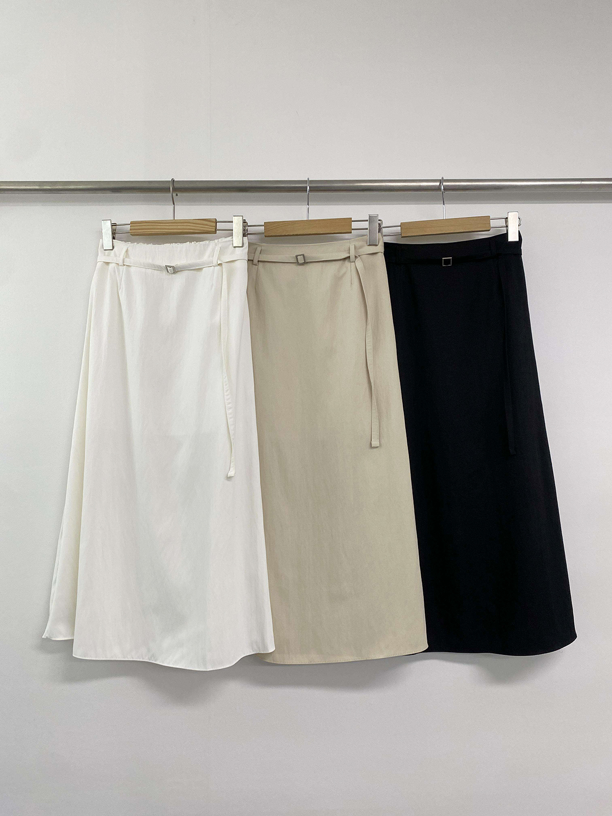 ❥ 文 青 A 字 型 長 裙 。