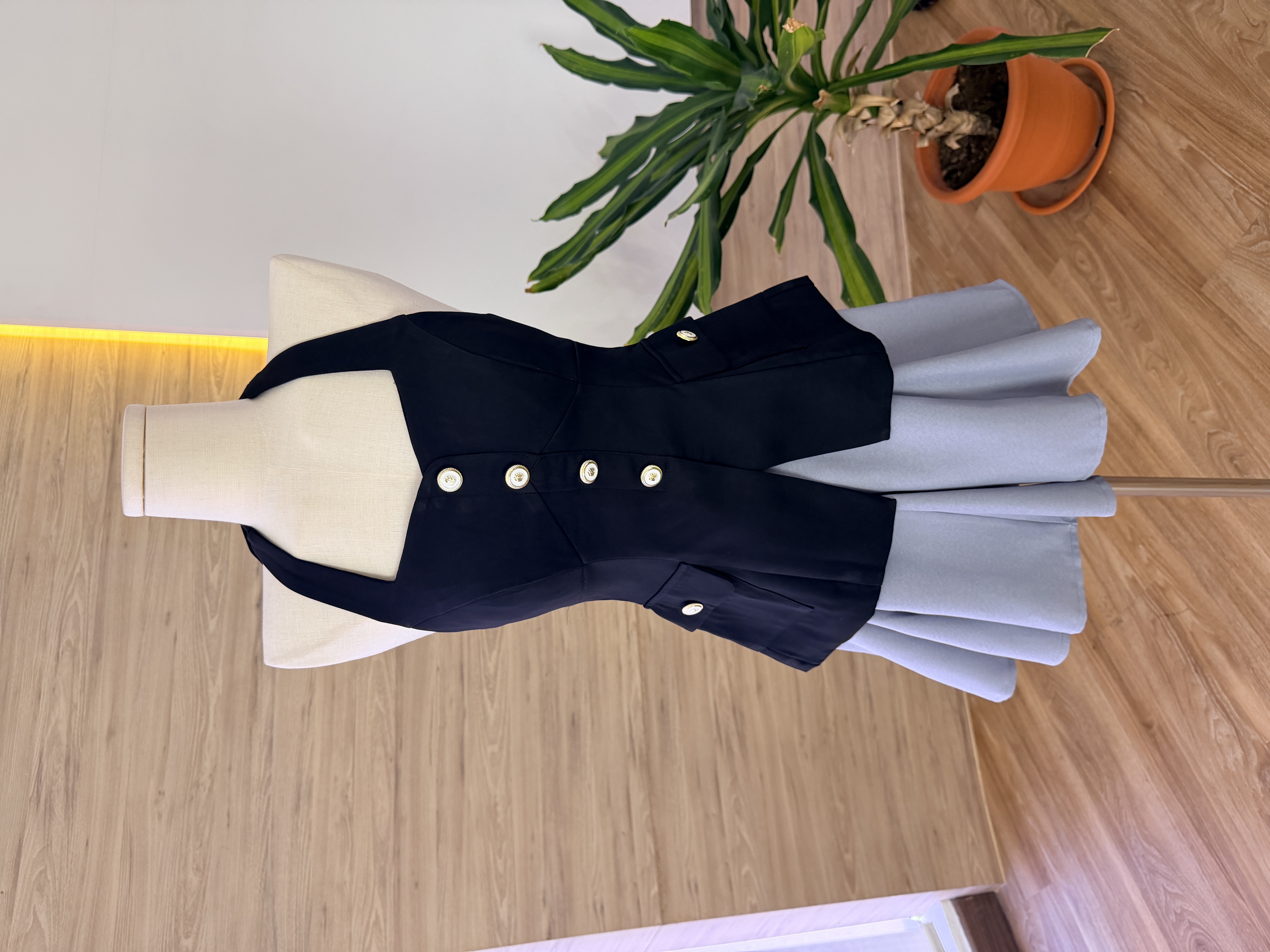 Arya Halter Neck Top