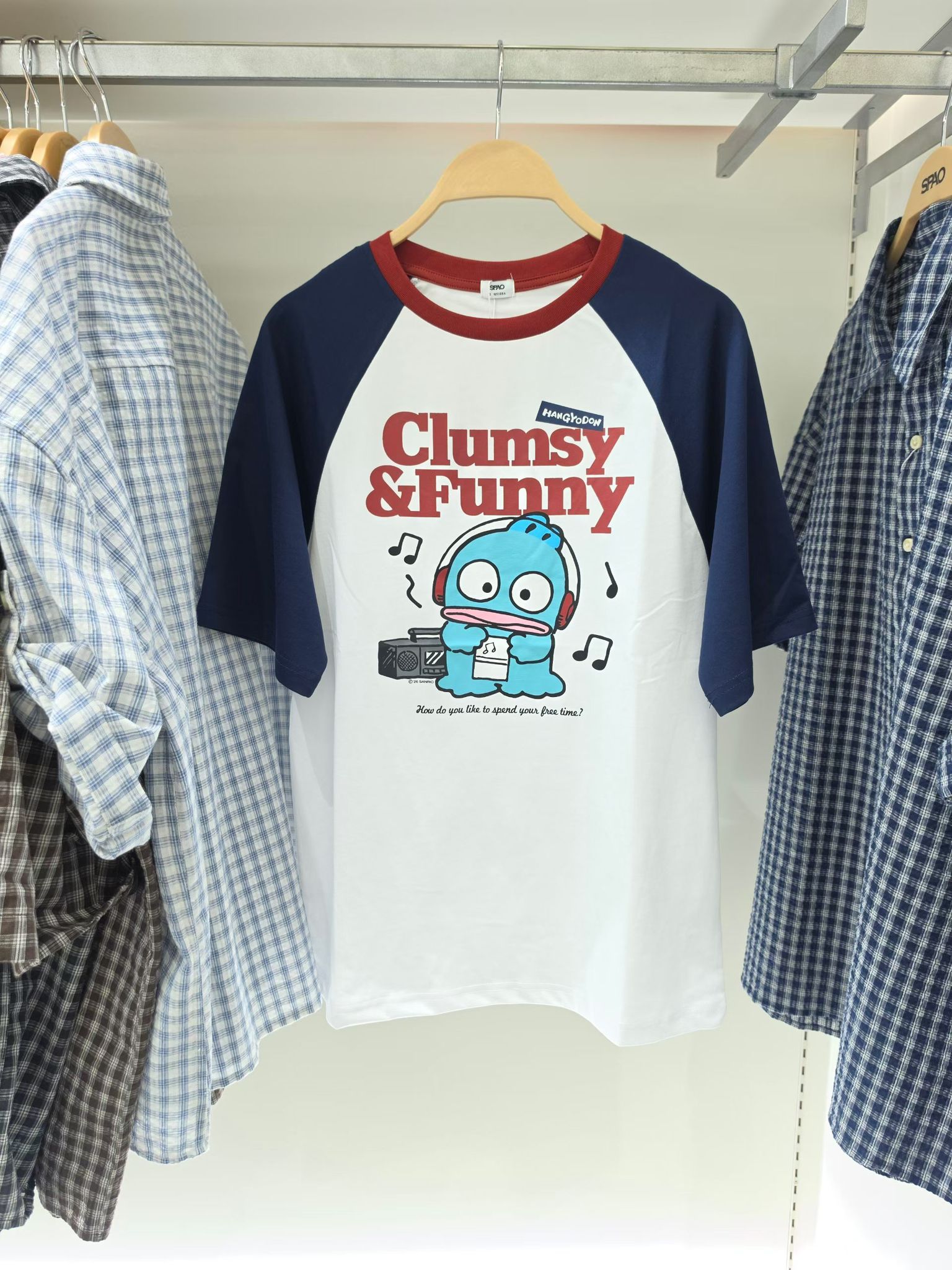 $175件。2026年最新上市🆕平靚正推介‼️SPAO x 水怪 HANGYODON聯名 短䄂Tee😍
