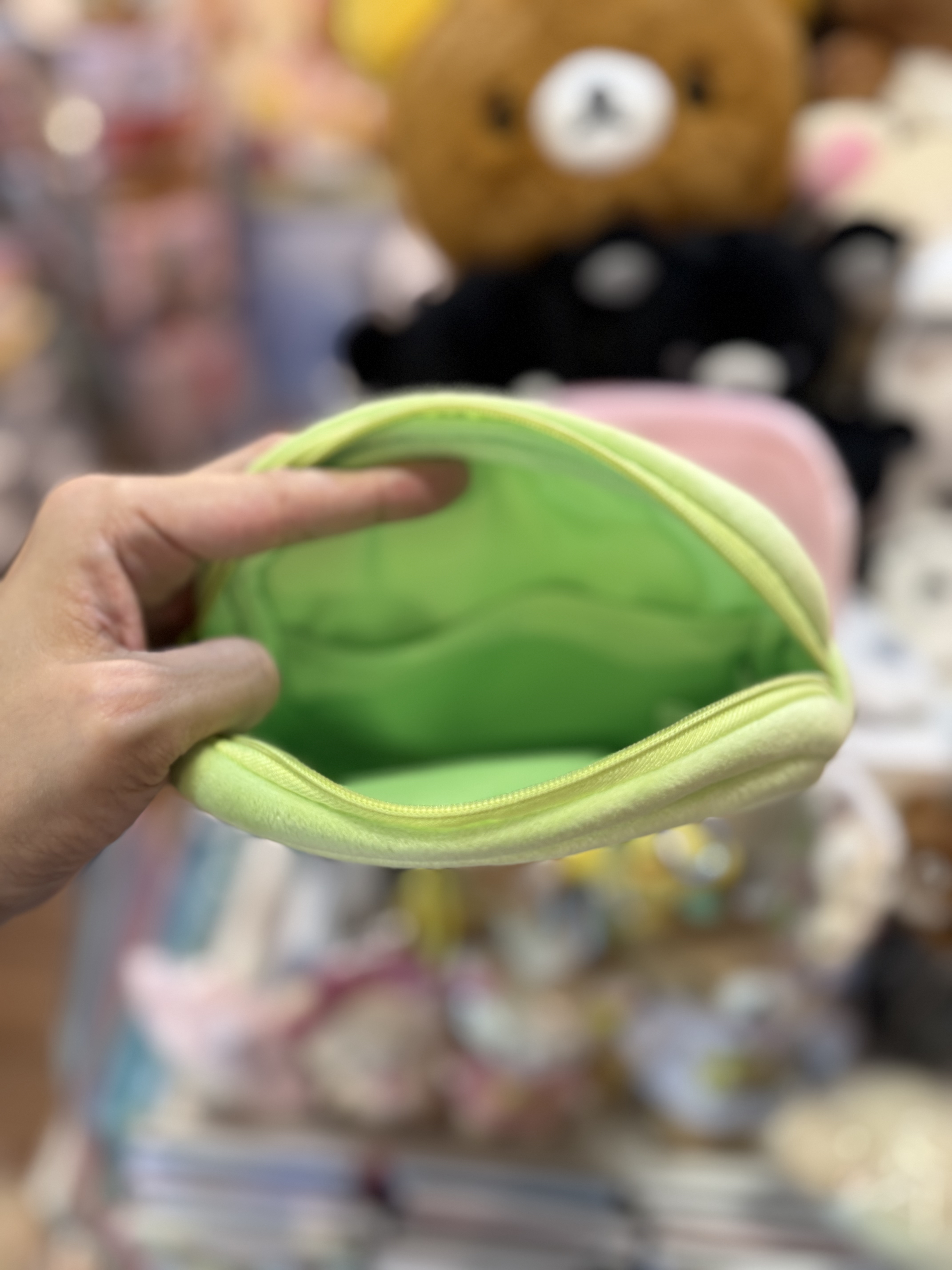 《現貨》全新日本限定小熊10週年紀念系列 茶小熊毛毛化妝袋