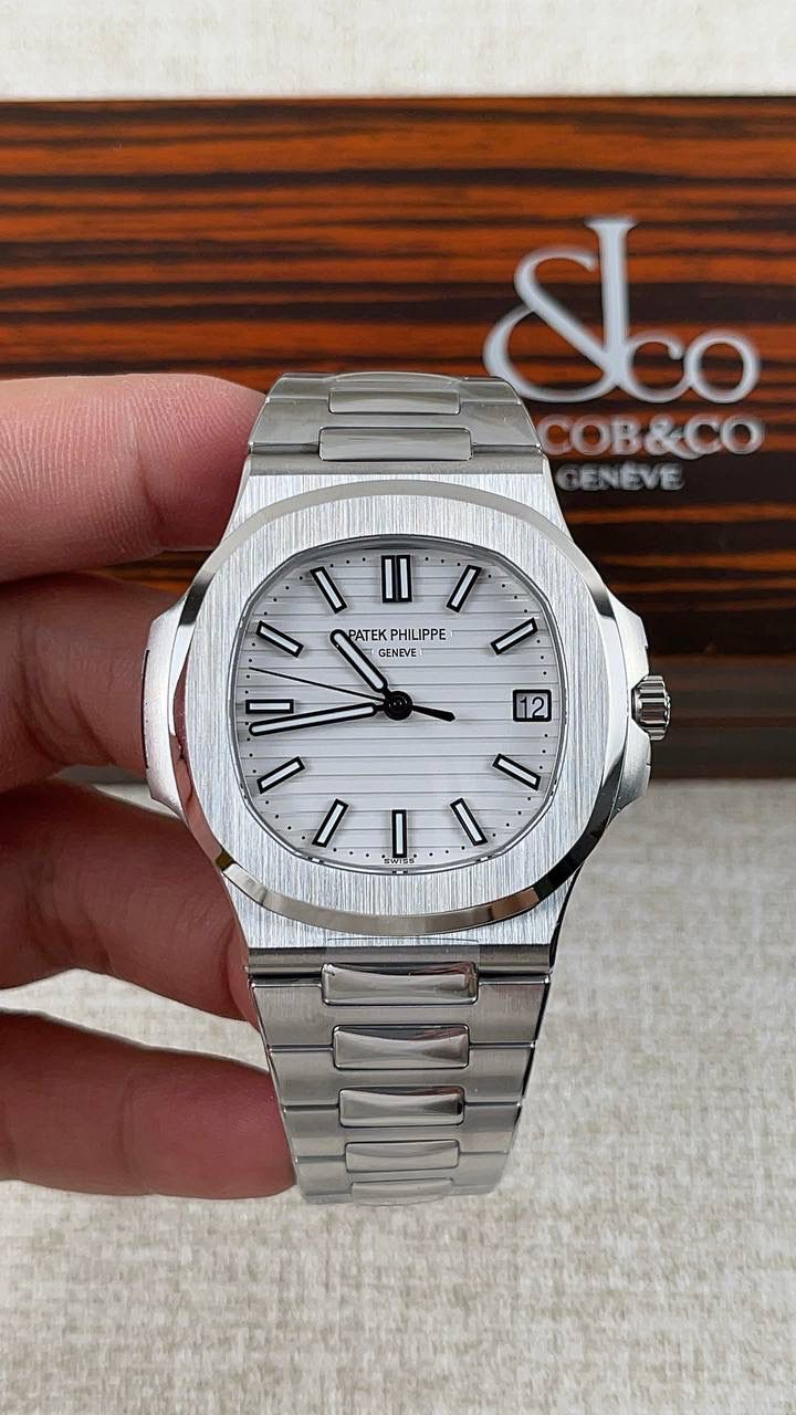 百达翡丽 Nautilus 鹦鹉螺系列自动机械男士腕表