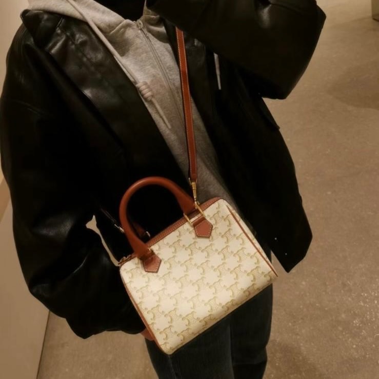 CELINE 🤍PRE OWNED Triomphe Boston 白色老花 Small Size🤎 