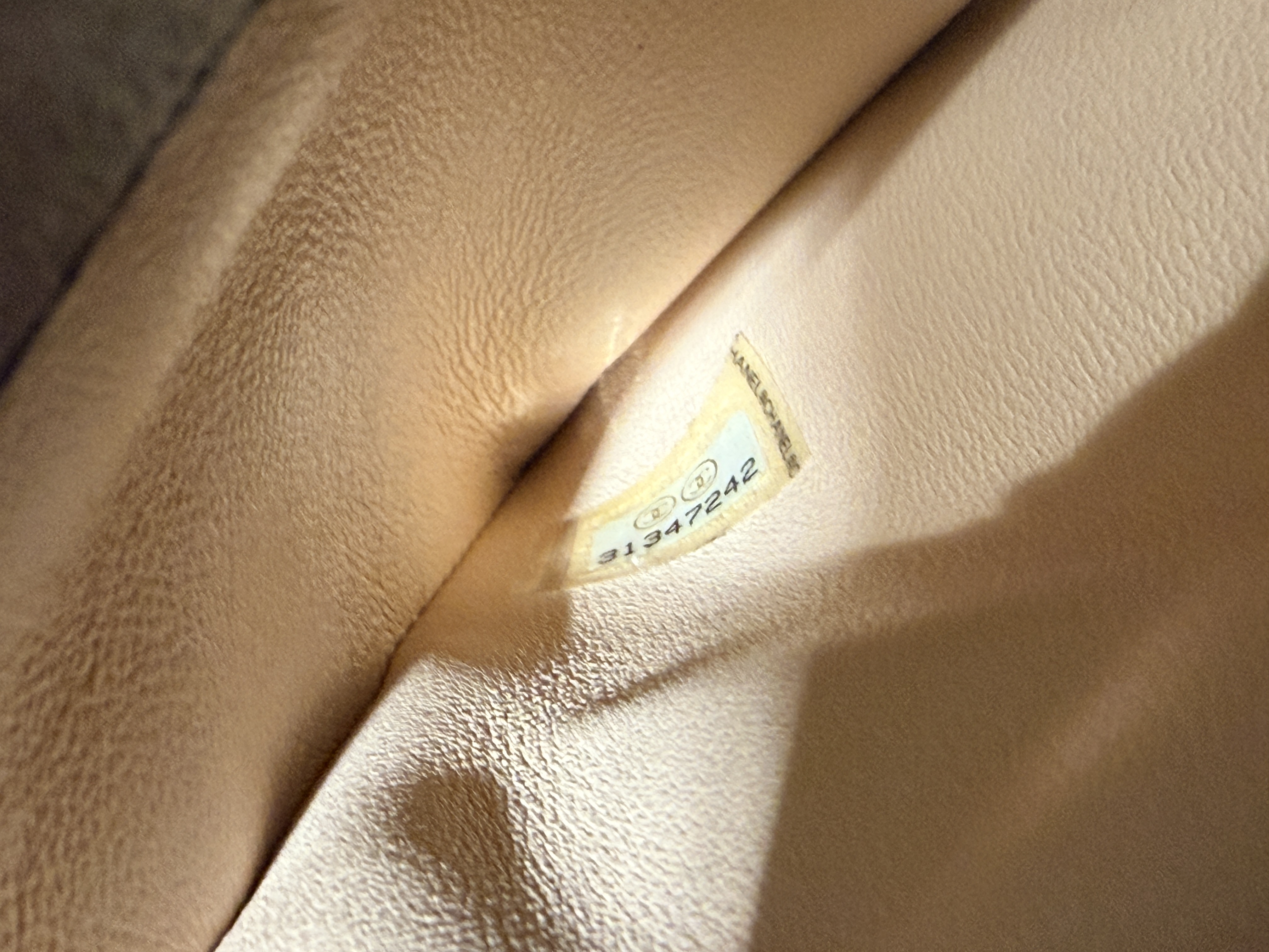 Chanel Mini Square Flap Bag（附塵袋、盒、卡、貼）