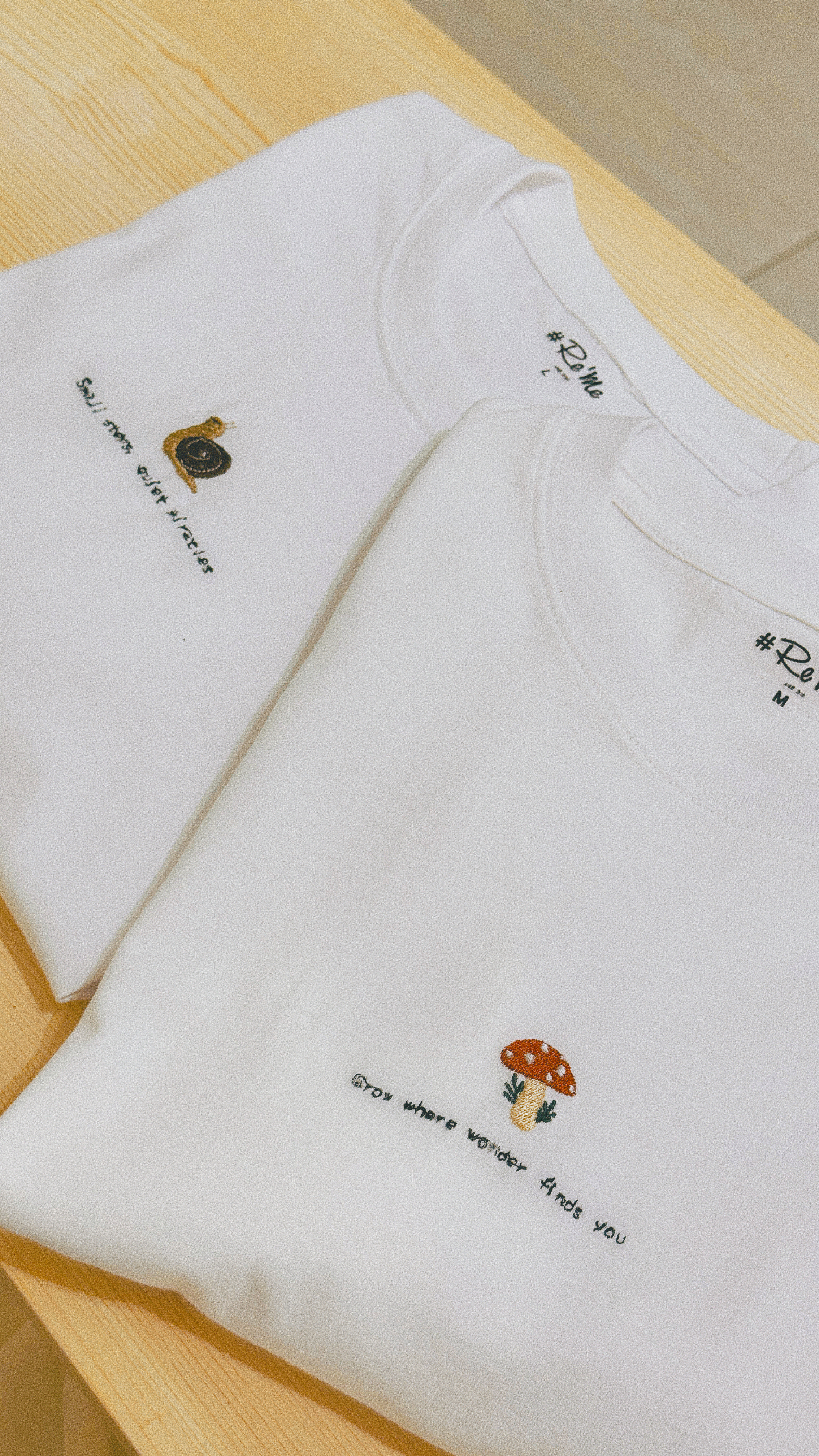 【Re’Me Tiny Embroidery 】森林物语原创 Tee 🐌🍄 （下单后需3-5天时间制作）