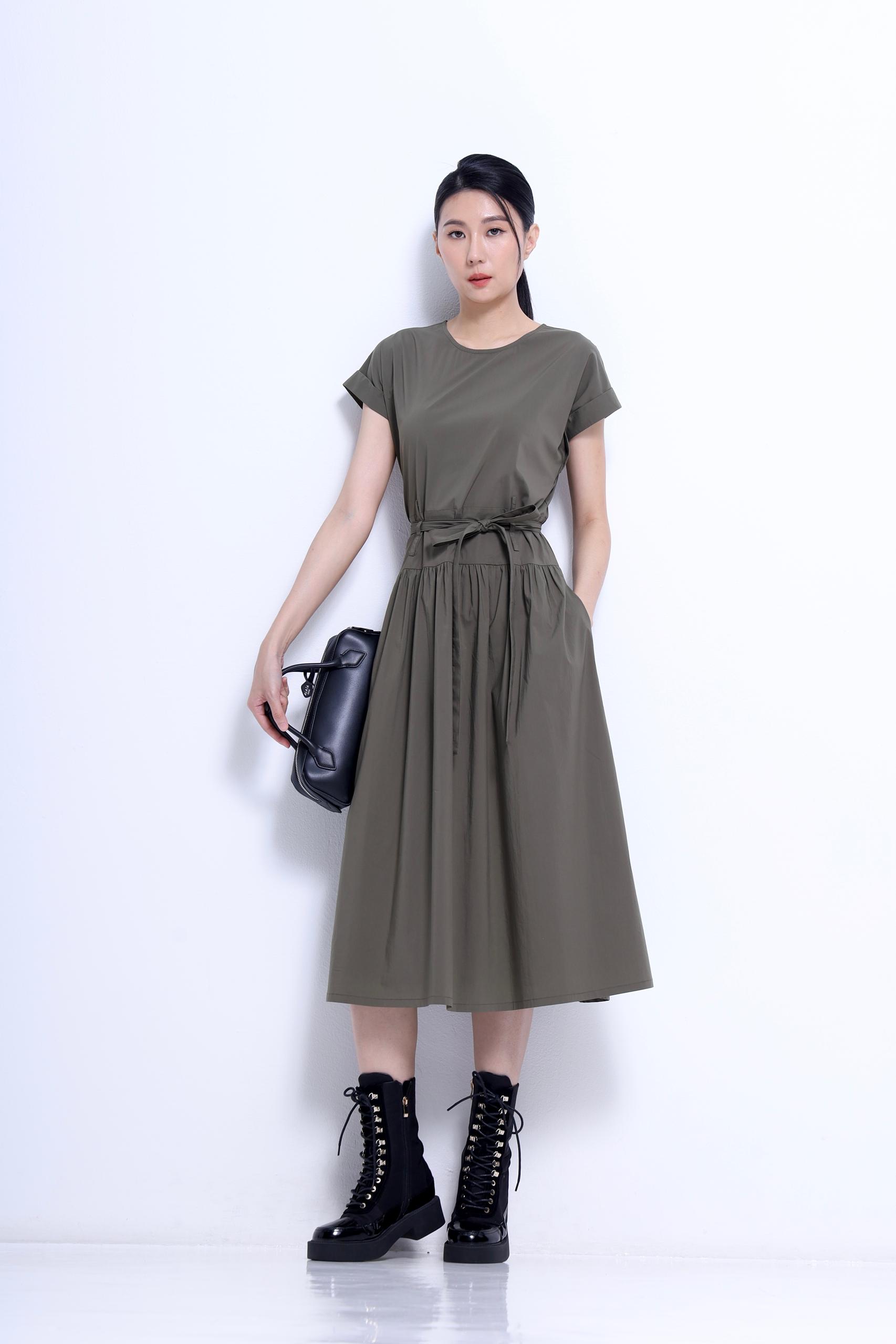 CD2157 ROUND NECK TIERED FLARE MIDI DRESS