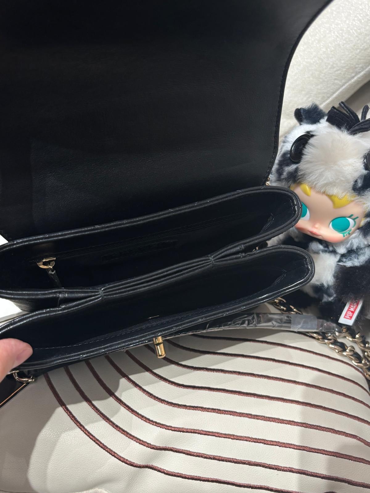 Chanel Top Handle 黑色金扣Crossbody Bag 100%Authentic, 95%New ✅收據✅Card✅Dust bag✅Box