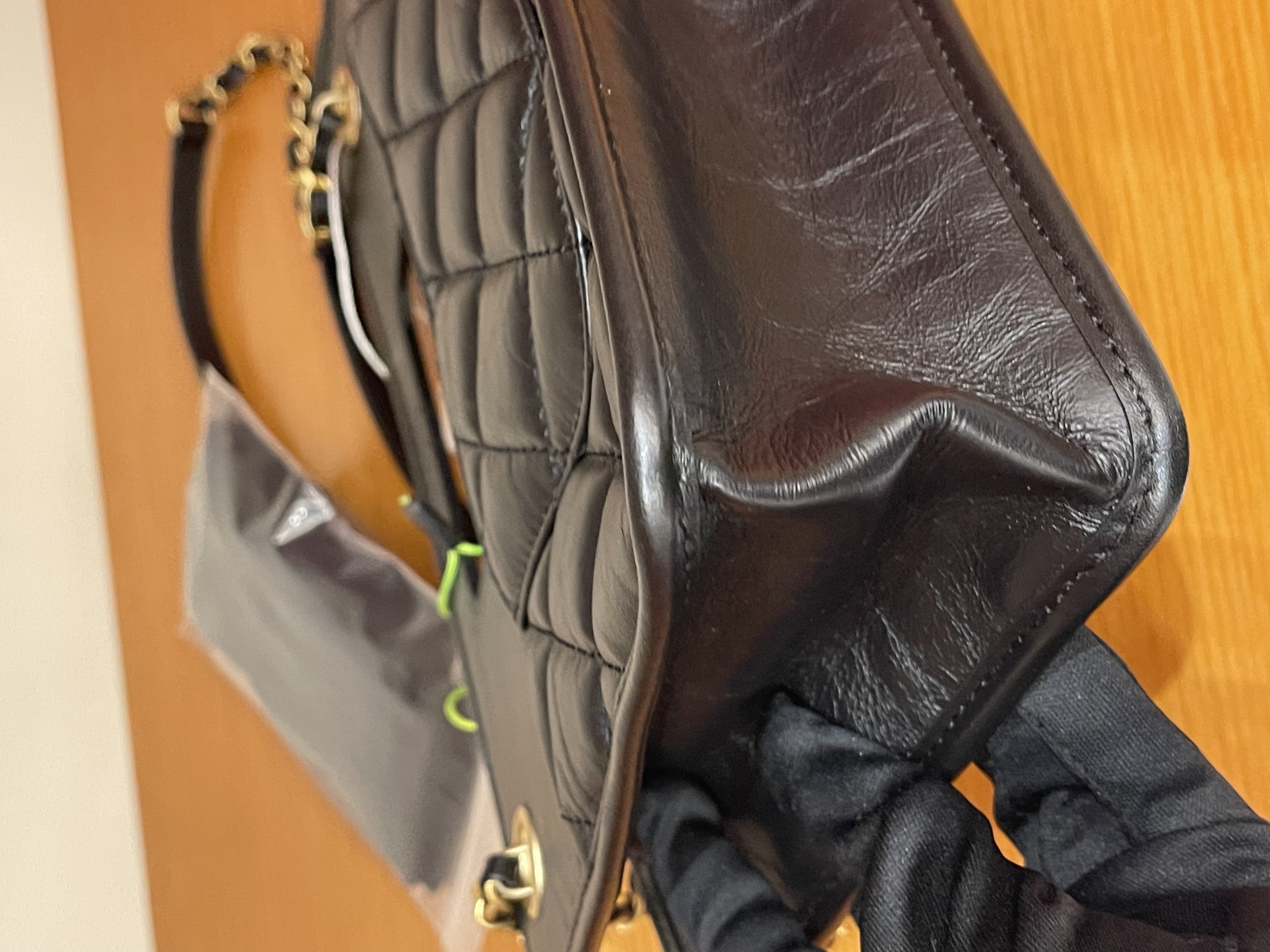 直播貨品 |  [1個-$100 2個-$300］HH11