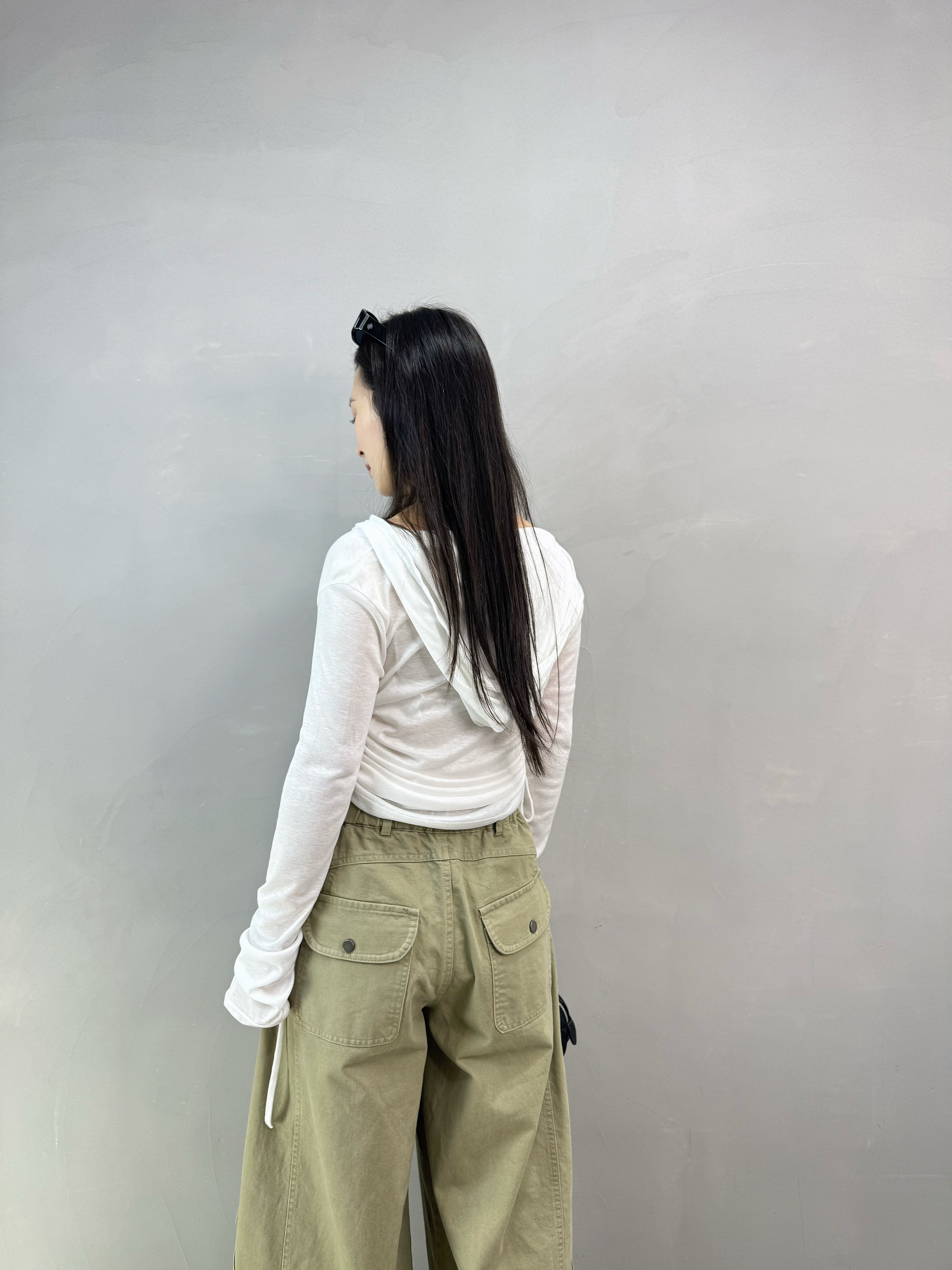  H09 束腰有帽扣鈕外套